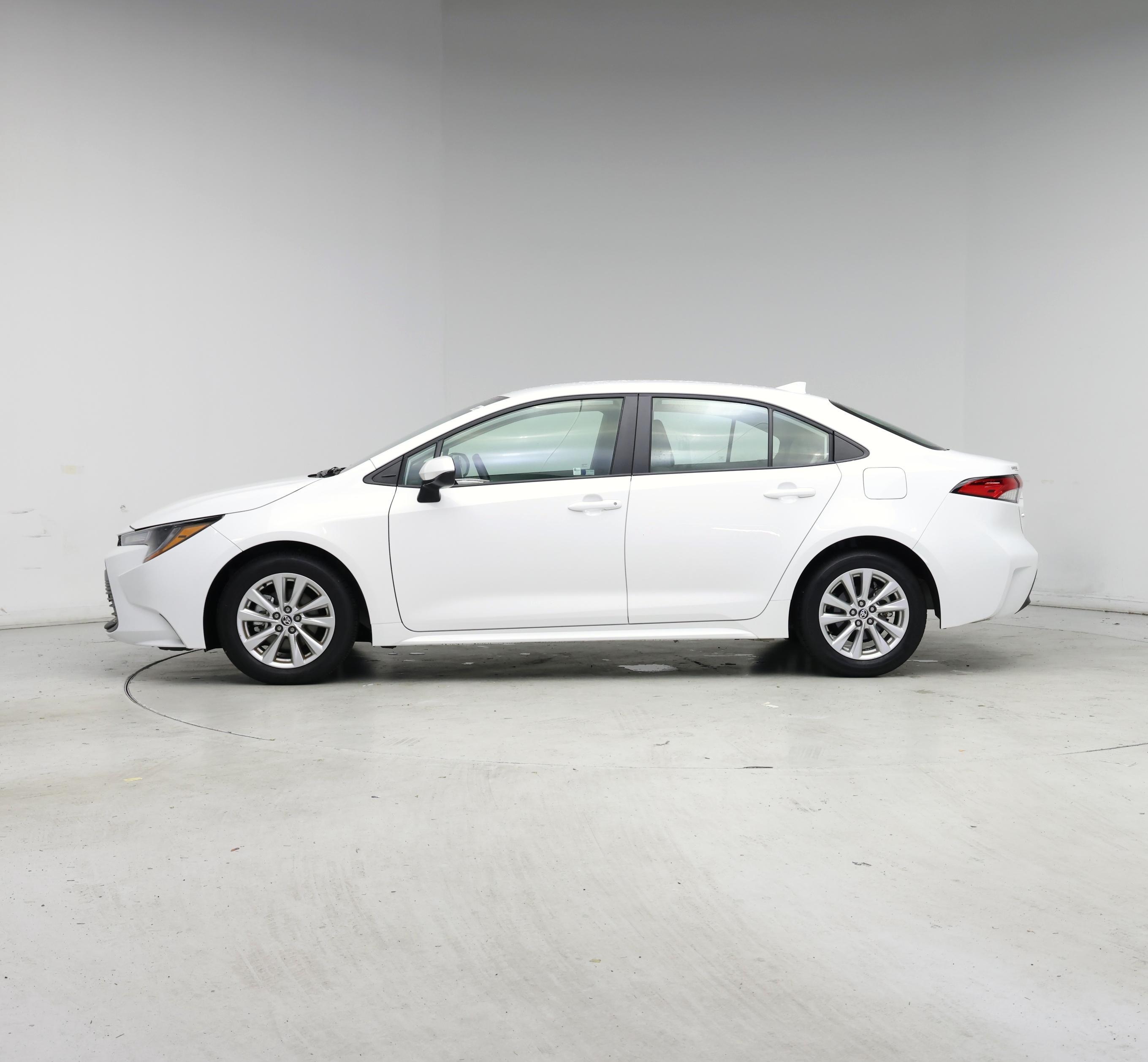 Thumbnail: 2025 Toyota Corolla - 3