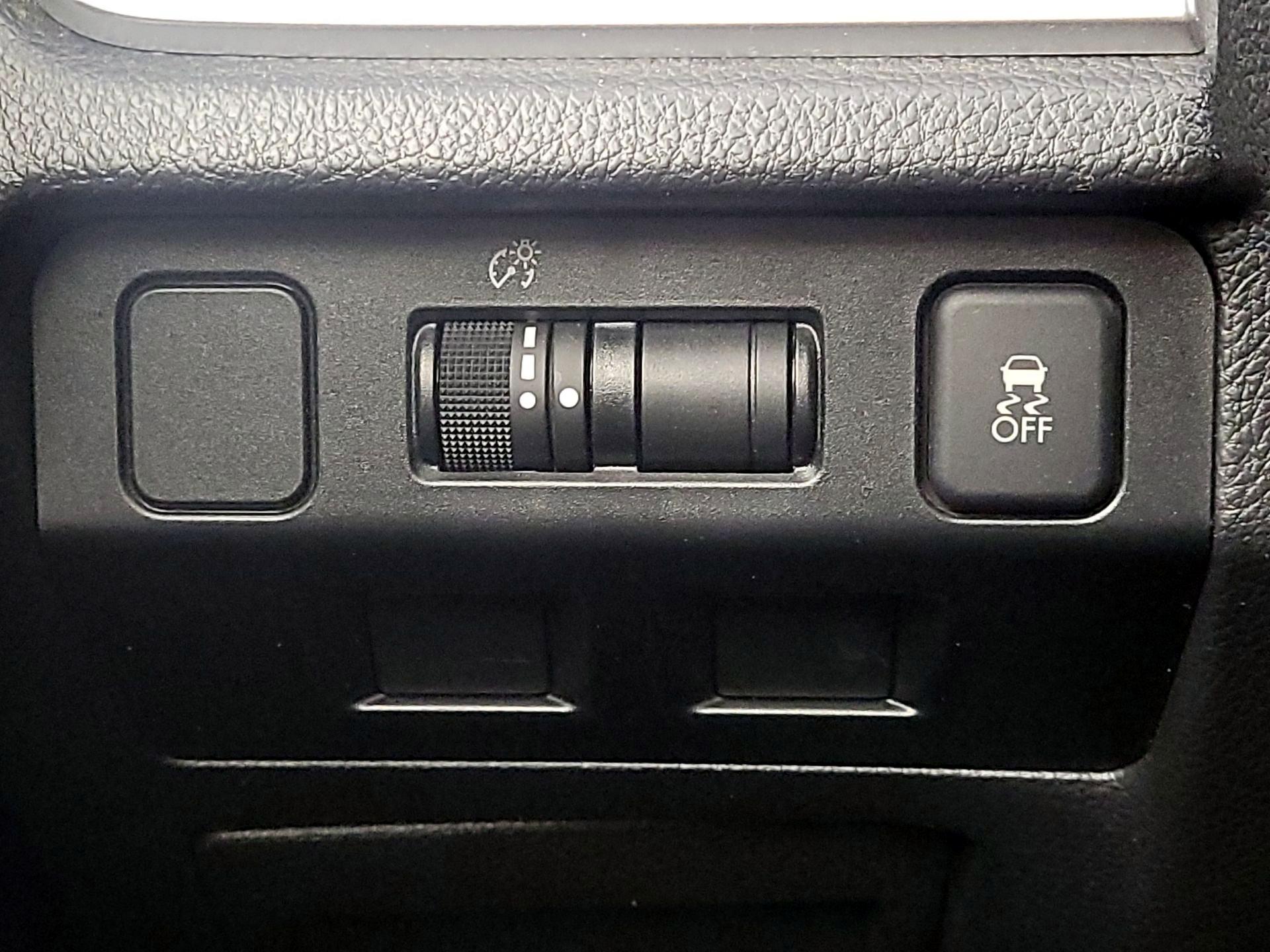 Thumbnail: 2017 Subaru Crosstrek - 13