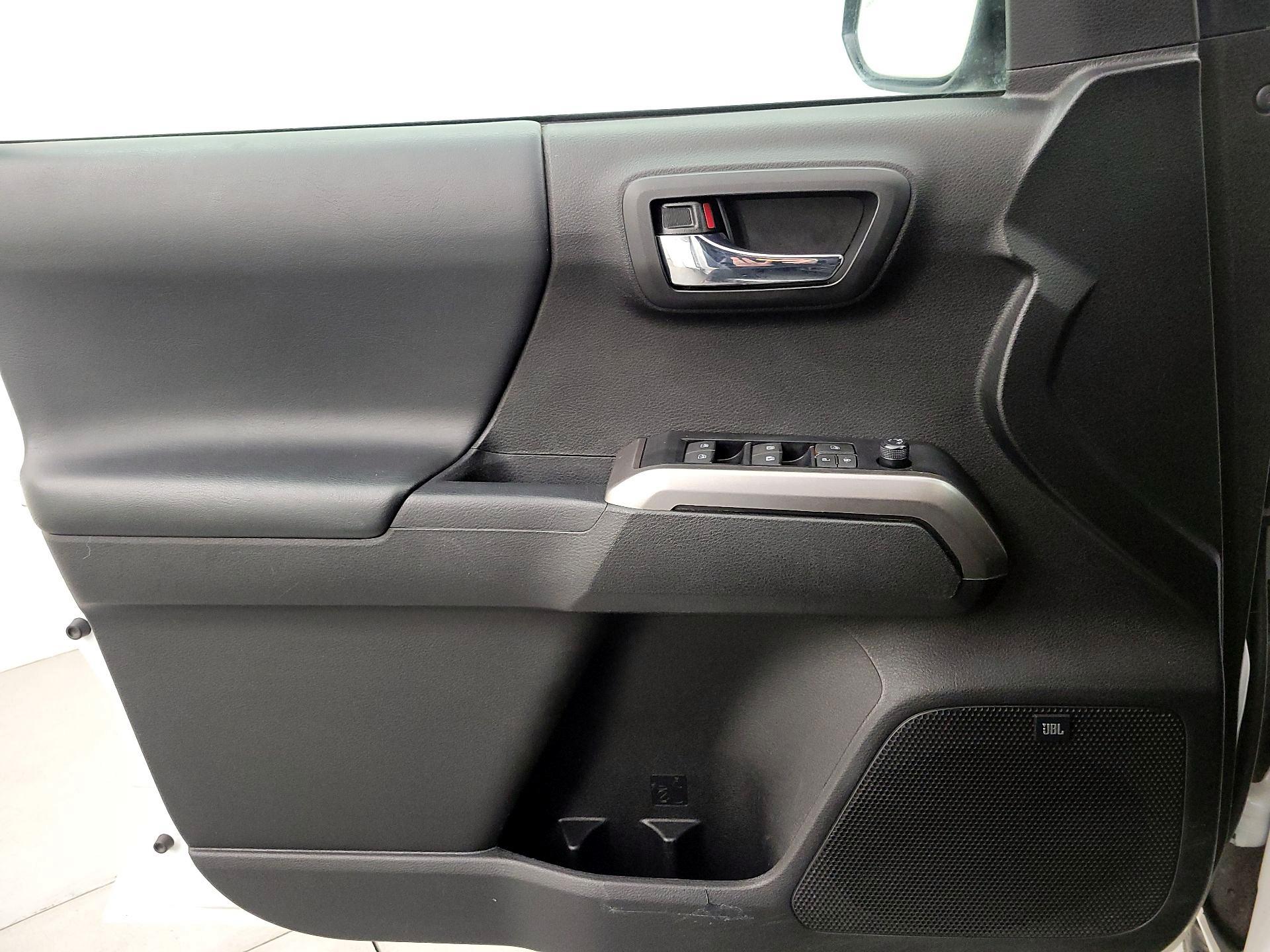 Thumbnail: 2023 Toyota Tacoma - 12