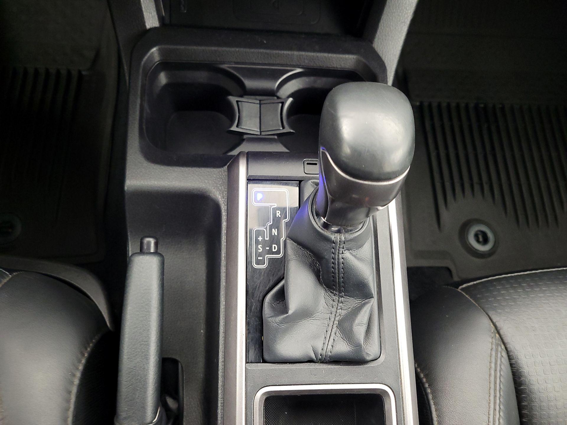 Thumbnail: 2023 Toyota Tacoma - 18