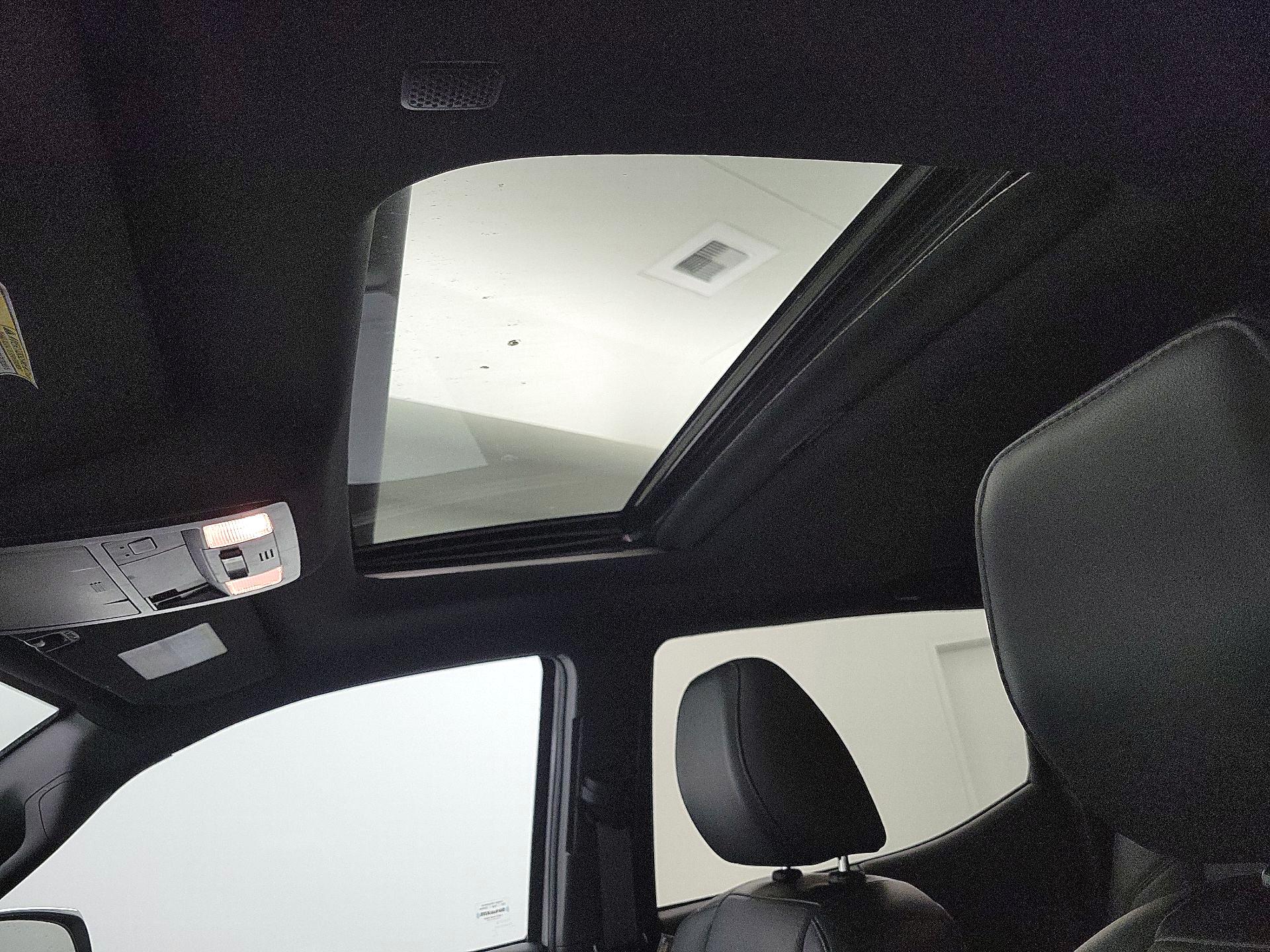 Thumbnail: 2023 Toyota Tacoma - 20