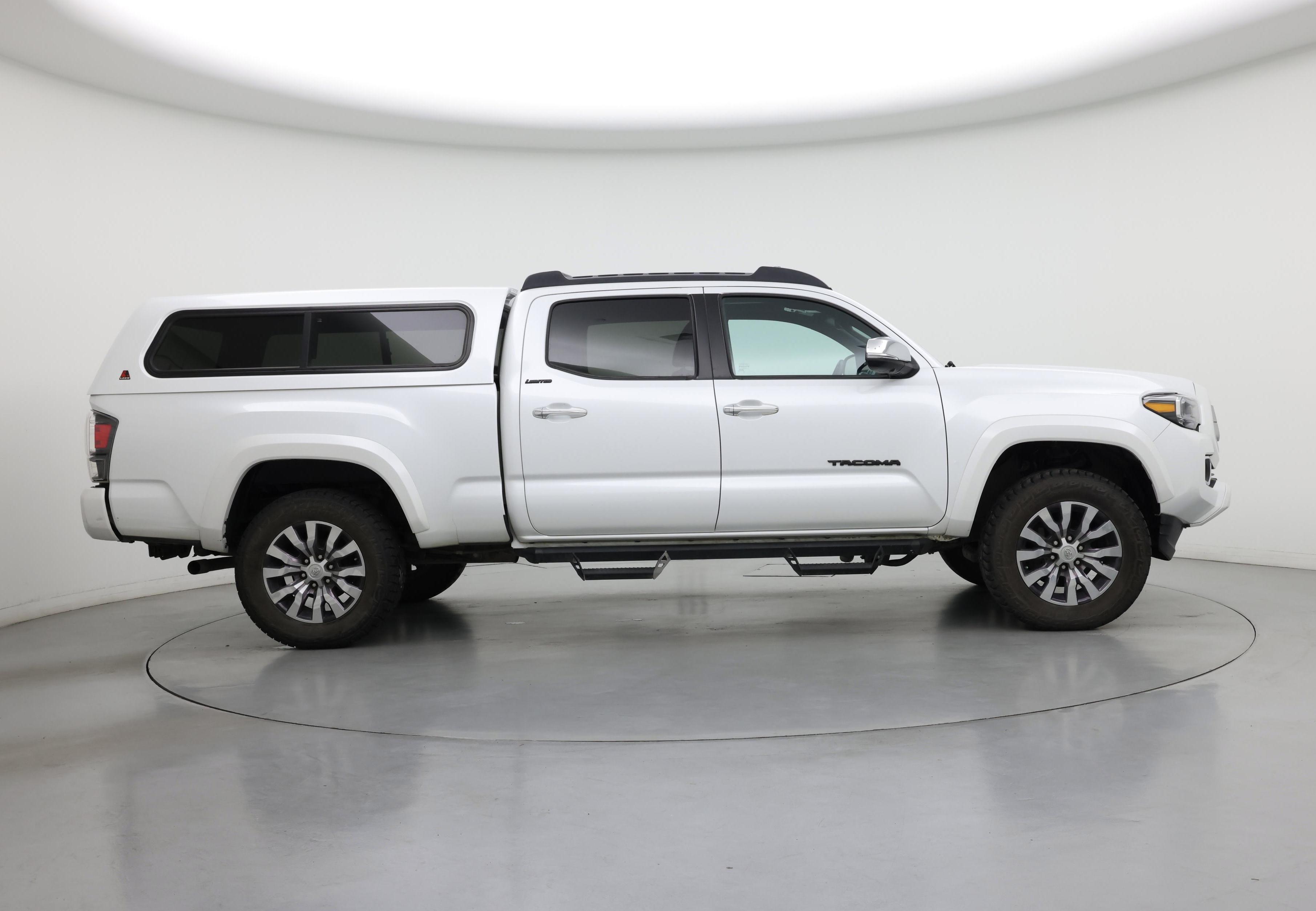 Thumbnail: 2023 Toyota Tacoma - 7