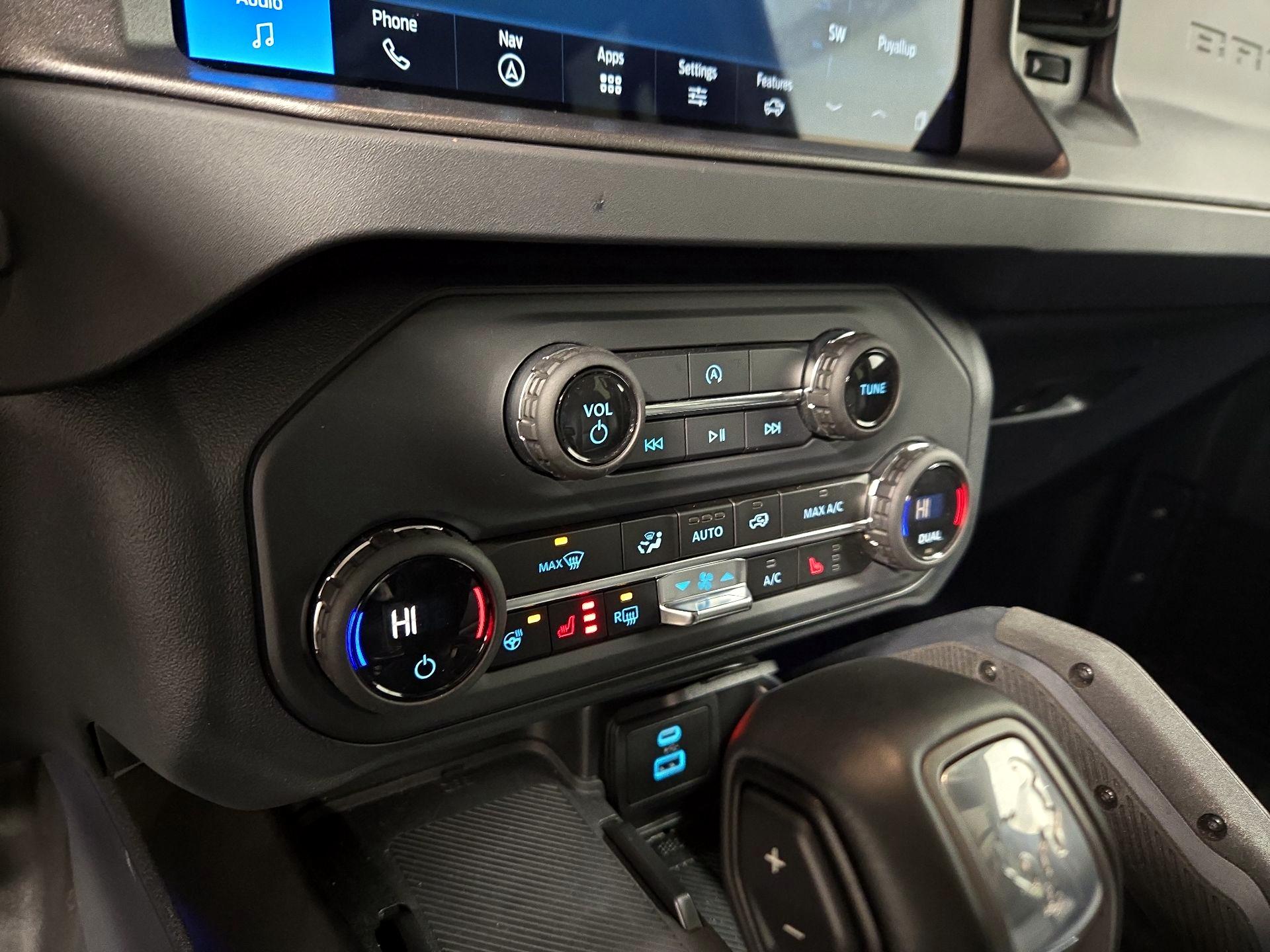 Thumbnail: 2025 Ford Bronco - 17