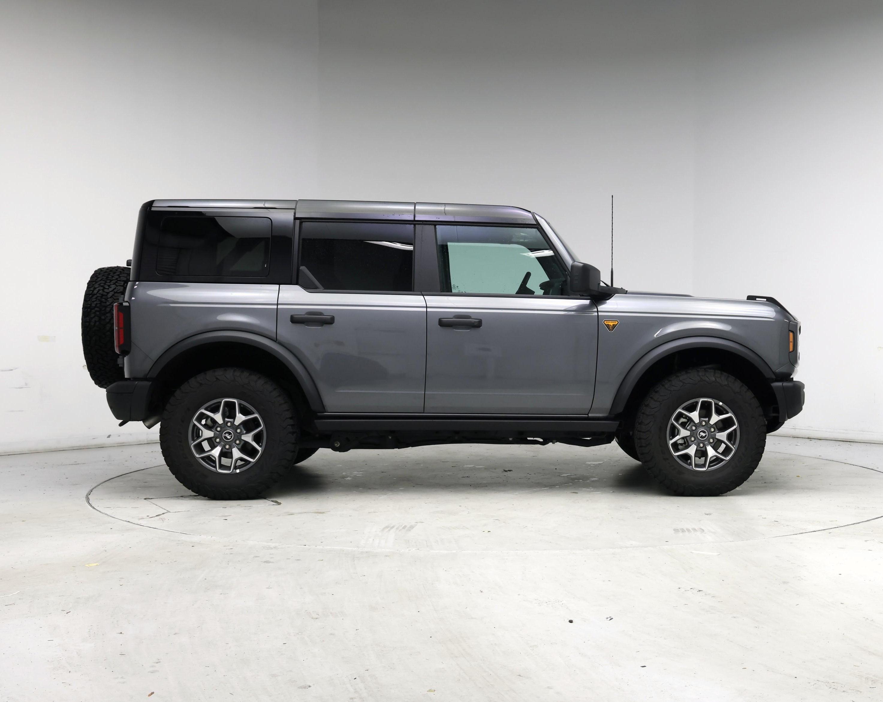 Thumbnail: 2025 Ford Bronco - 7