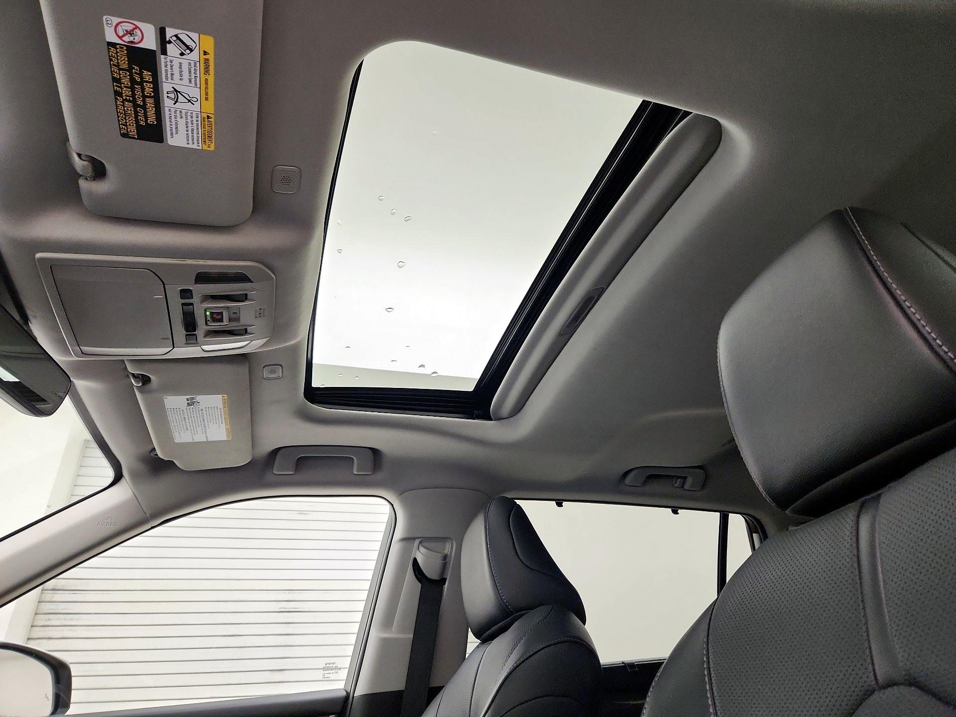 Thumbnail: 2023 Toyota Highlander - 19