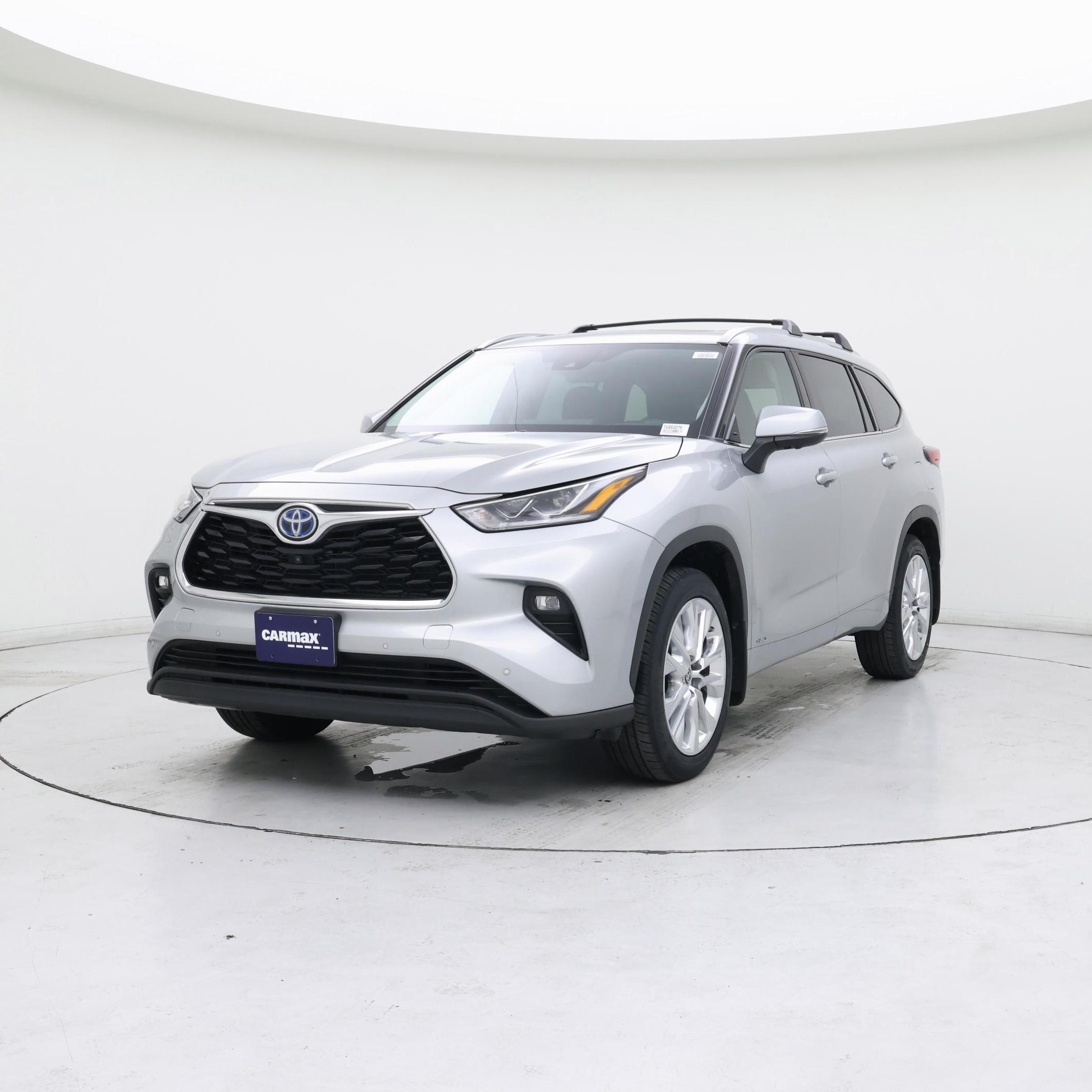 Thumbnail: 2023 Toyota Highlander - 4