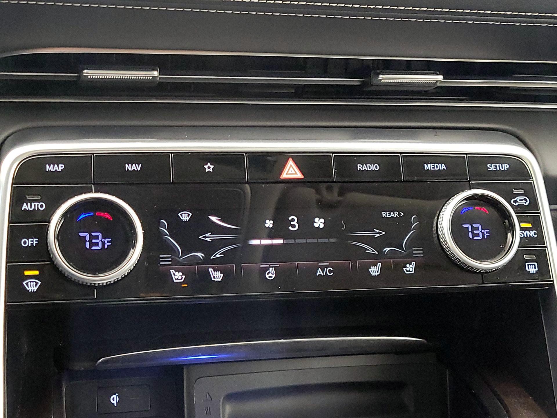 Thumbnail: 2021 Genesis GV80 - 17