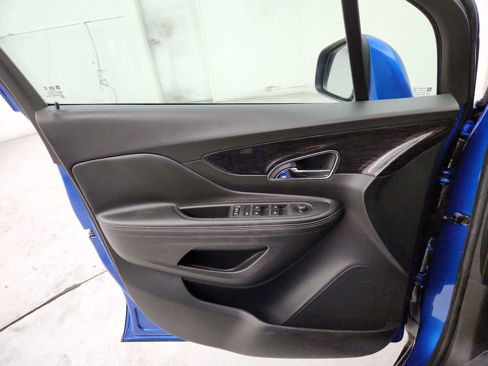 Thumbnail: 2016 Buick Encore - 12