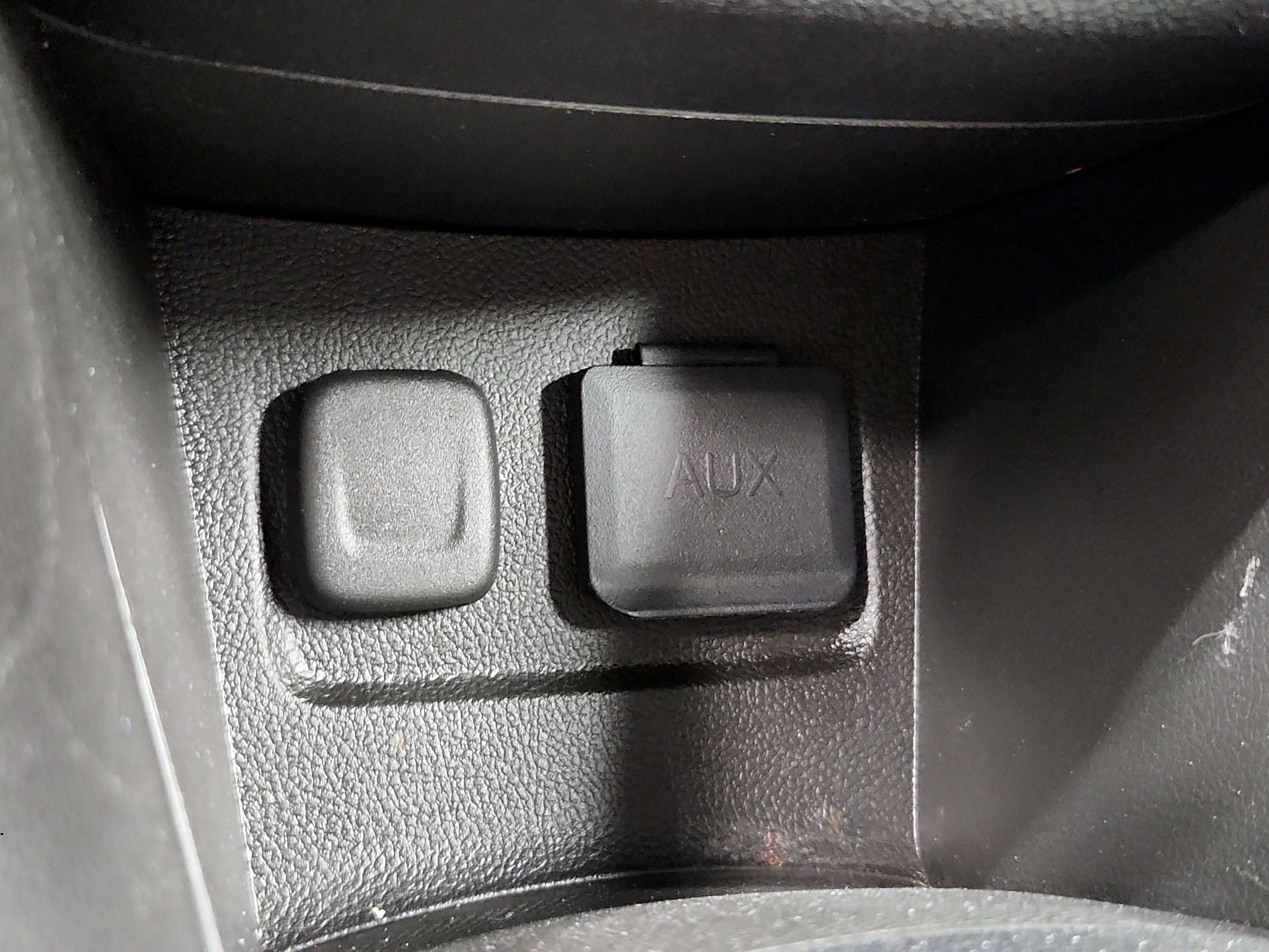 Thumbnail: 2016 Buick Encore - 18