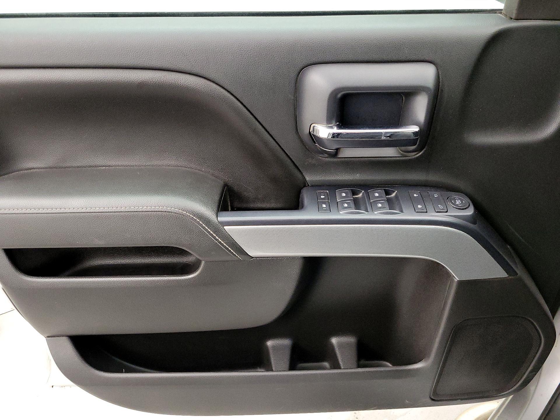 Thumbnail: 2015 Chevrolet Silverado 1500 - 12