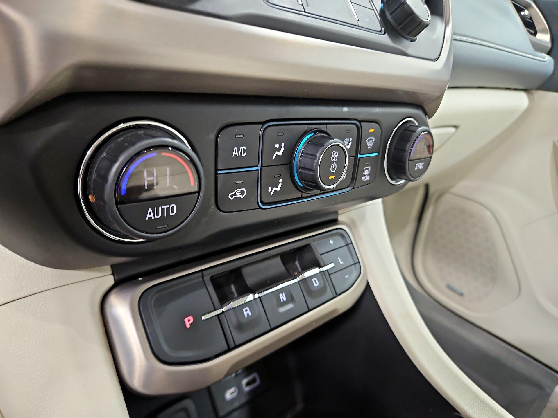 Thumbnail: 2021 GMC Acadia - 17