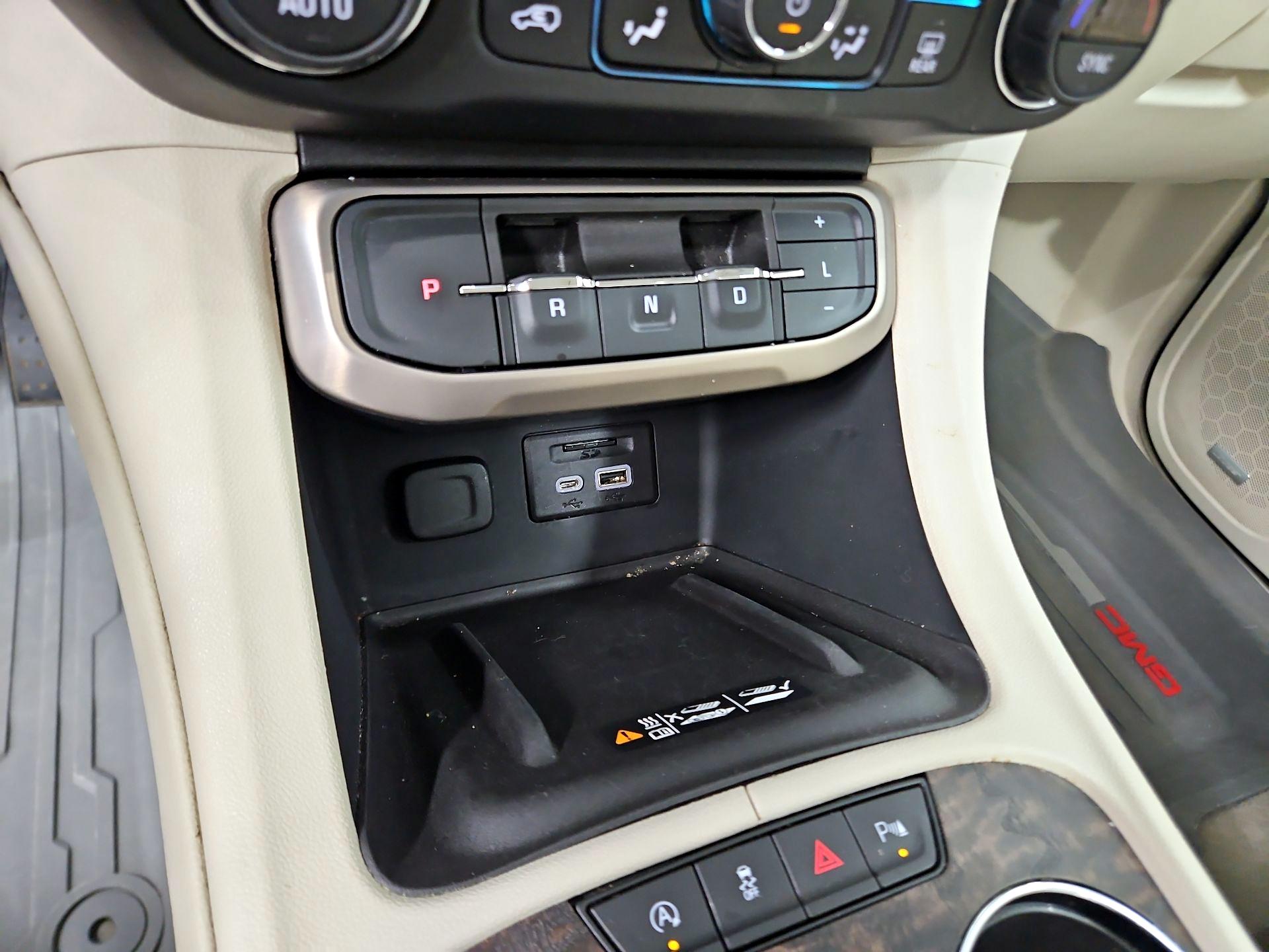 Thumbnail: 2021 GMC Acadia - 18