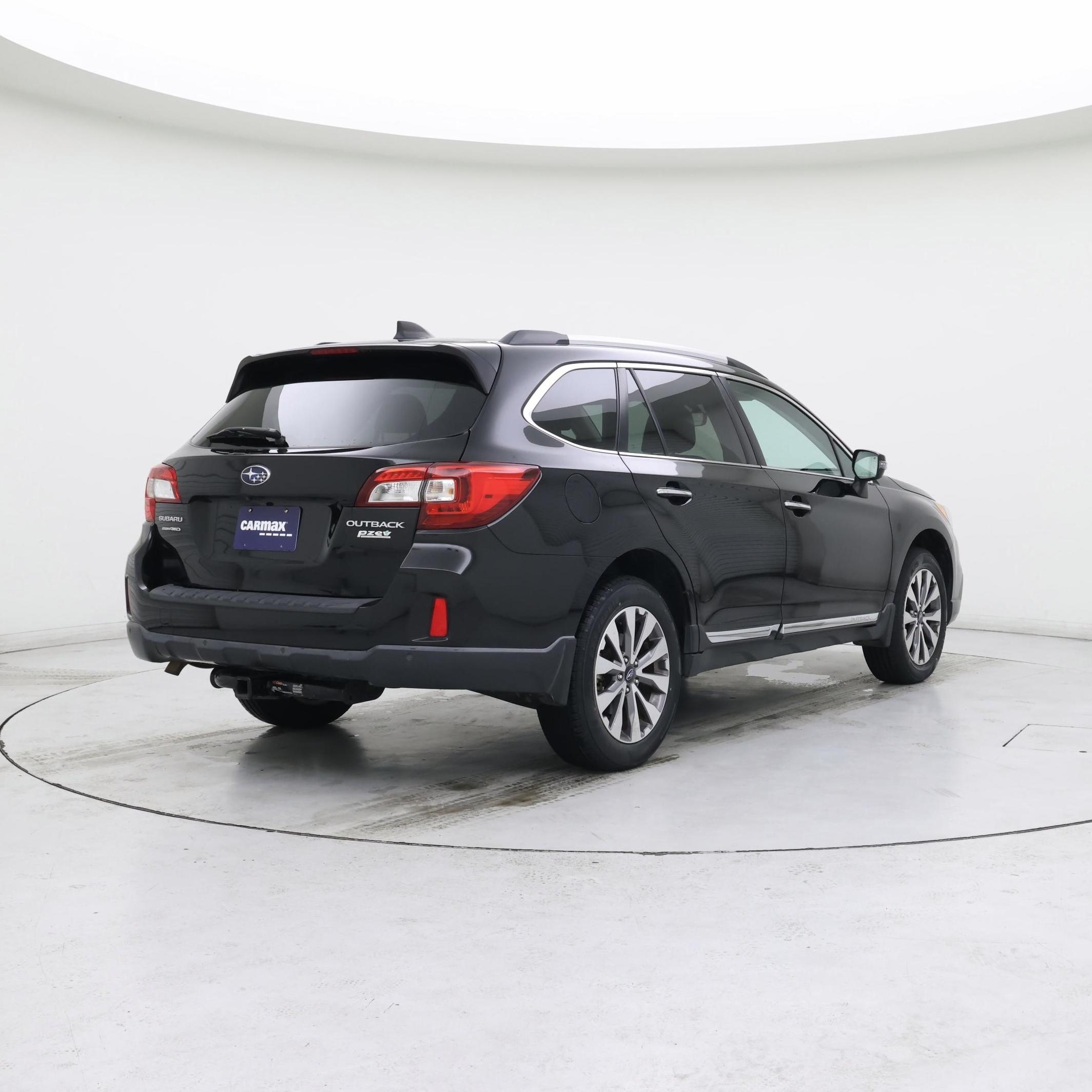 Thumbnail: 2017 Subaru Outback - 8