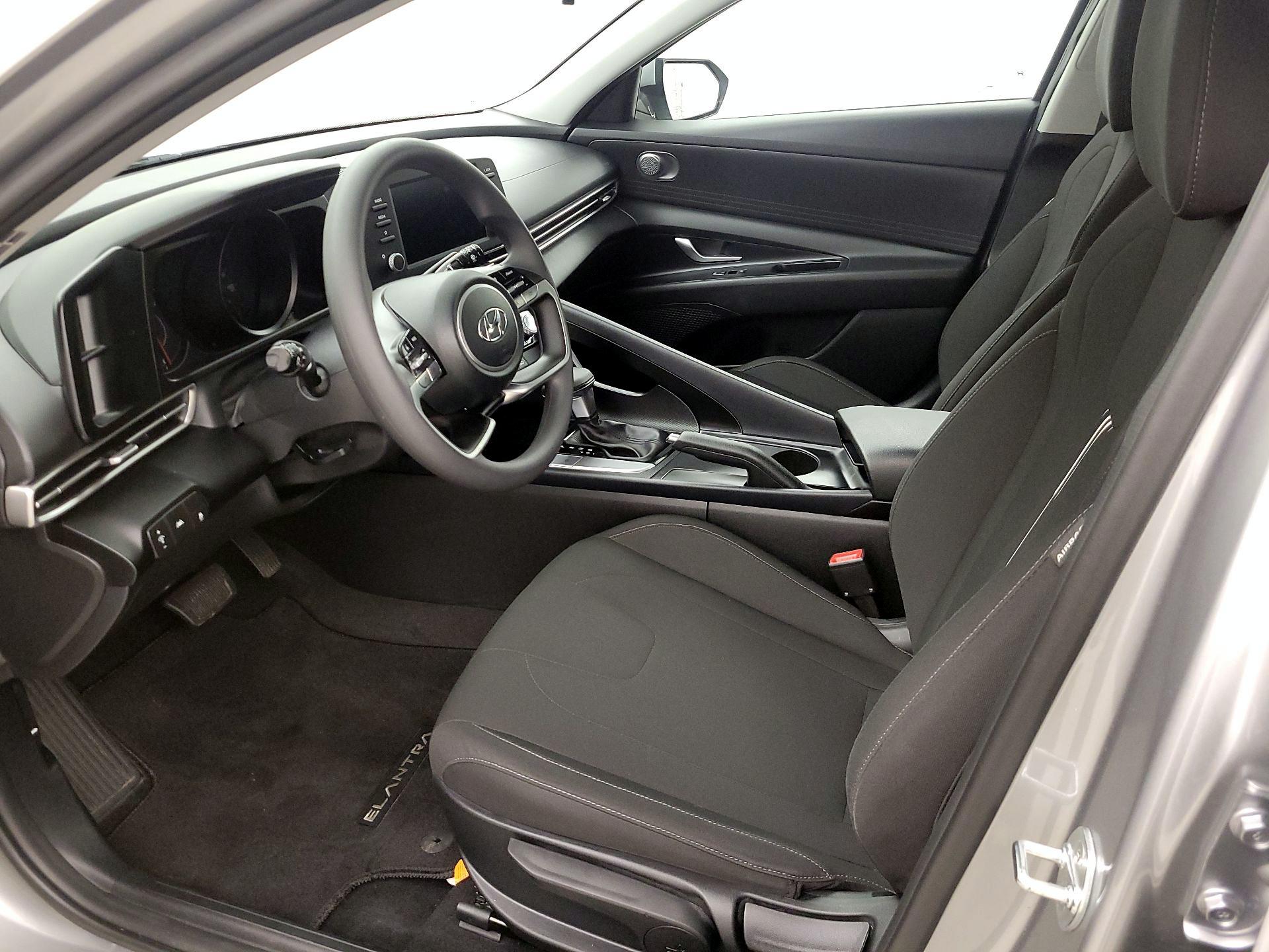 Thumbnail: 2023 Hyundai Elantra - 11