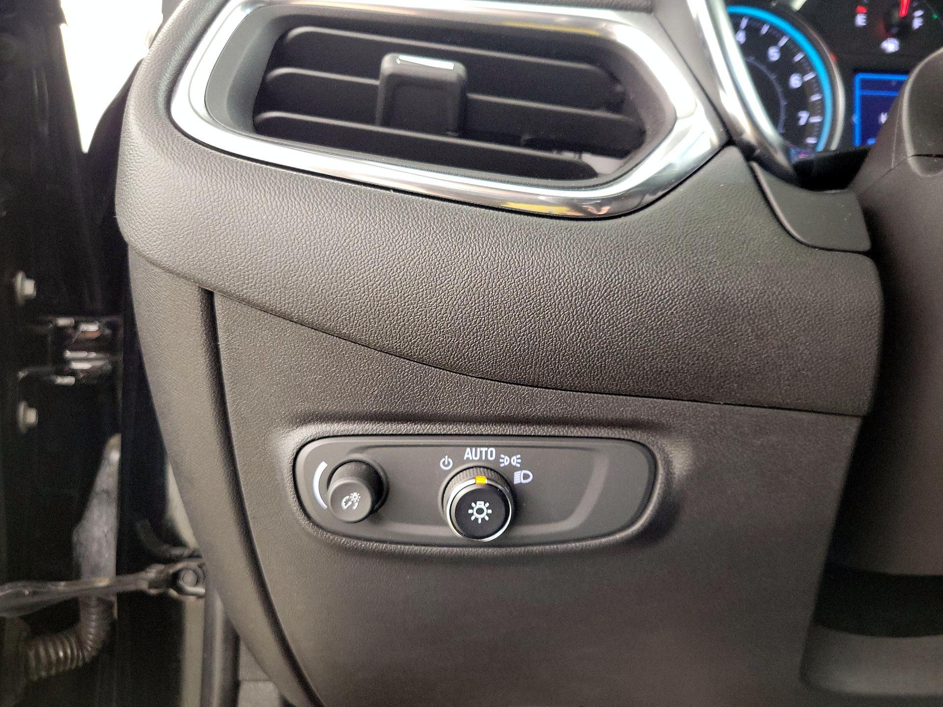 Thumbnail: 2022 Chevrolet Equinox - 13