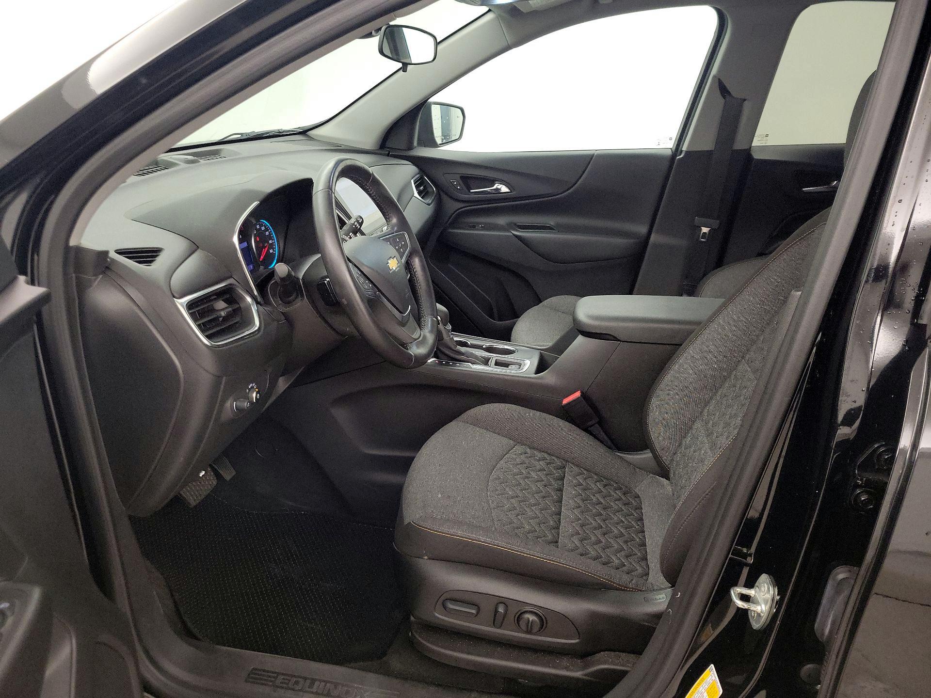 Thumbnail: 2022 Chevrolet Equinox - 11