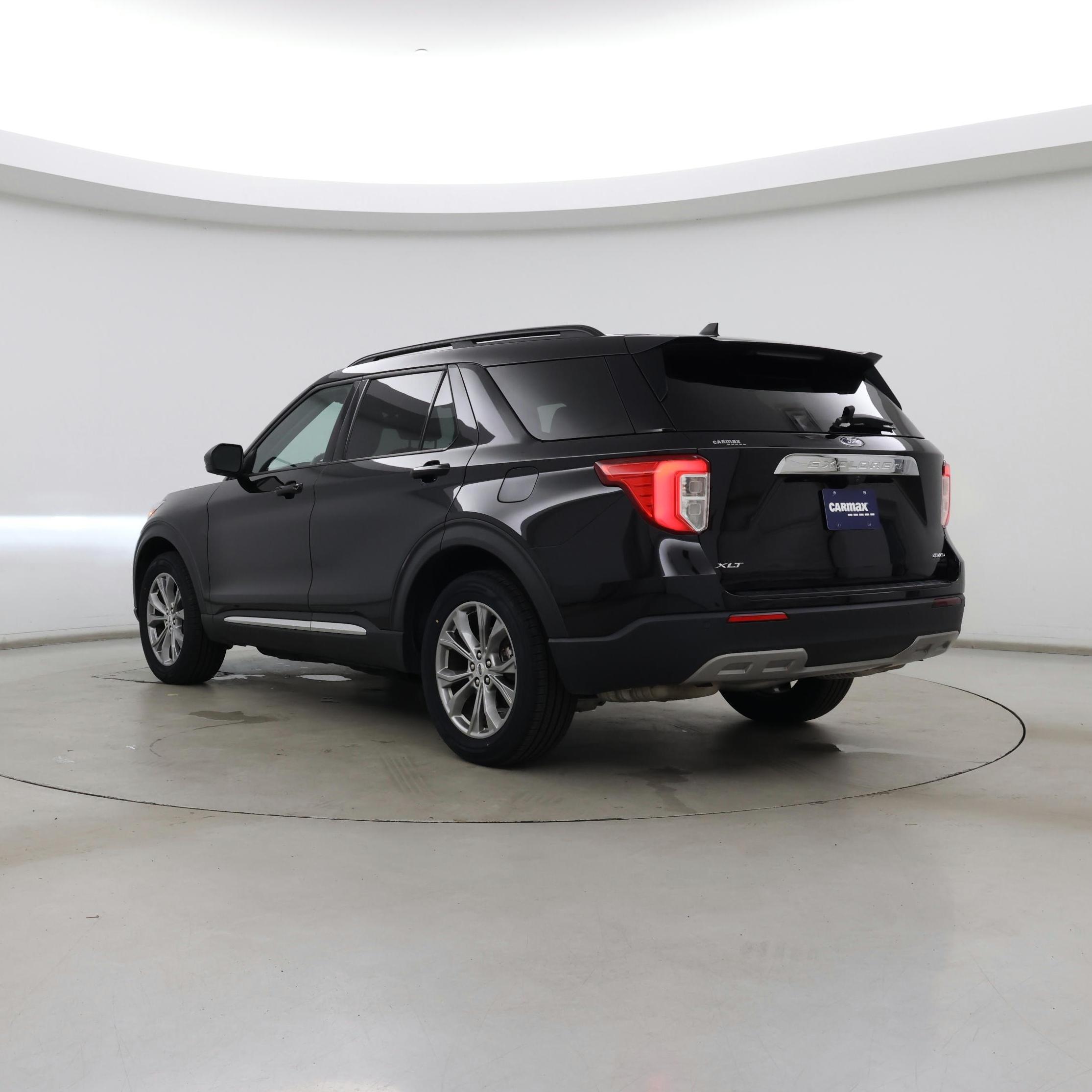 Thumbnail: 2022 Ford Explorer - 2