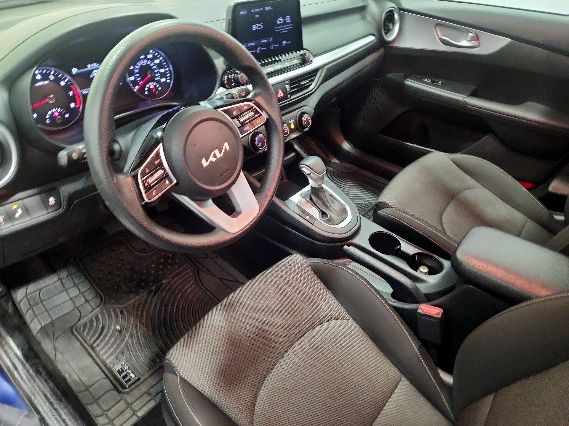 Thumbnail: 2022 Kia Forte - 11