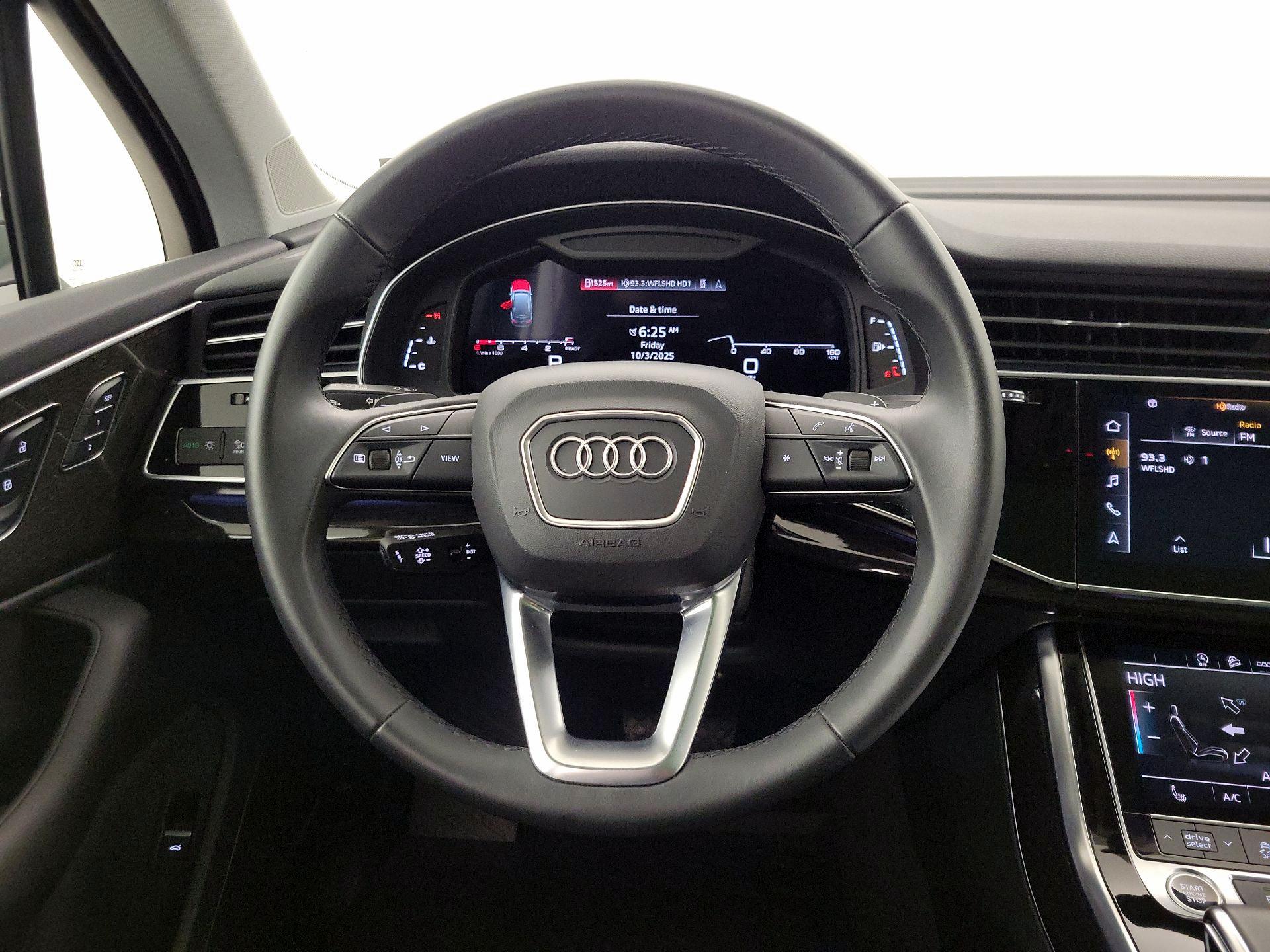 Thumbnail: 2022 Audi Q7 - 10