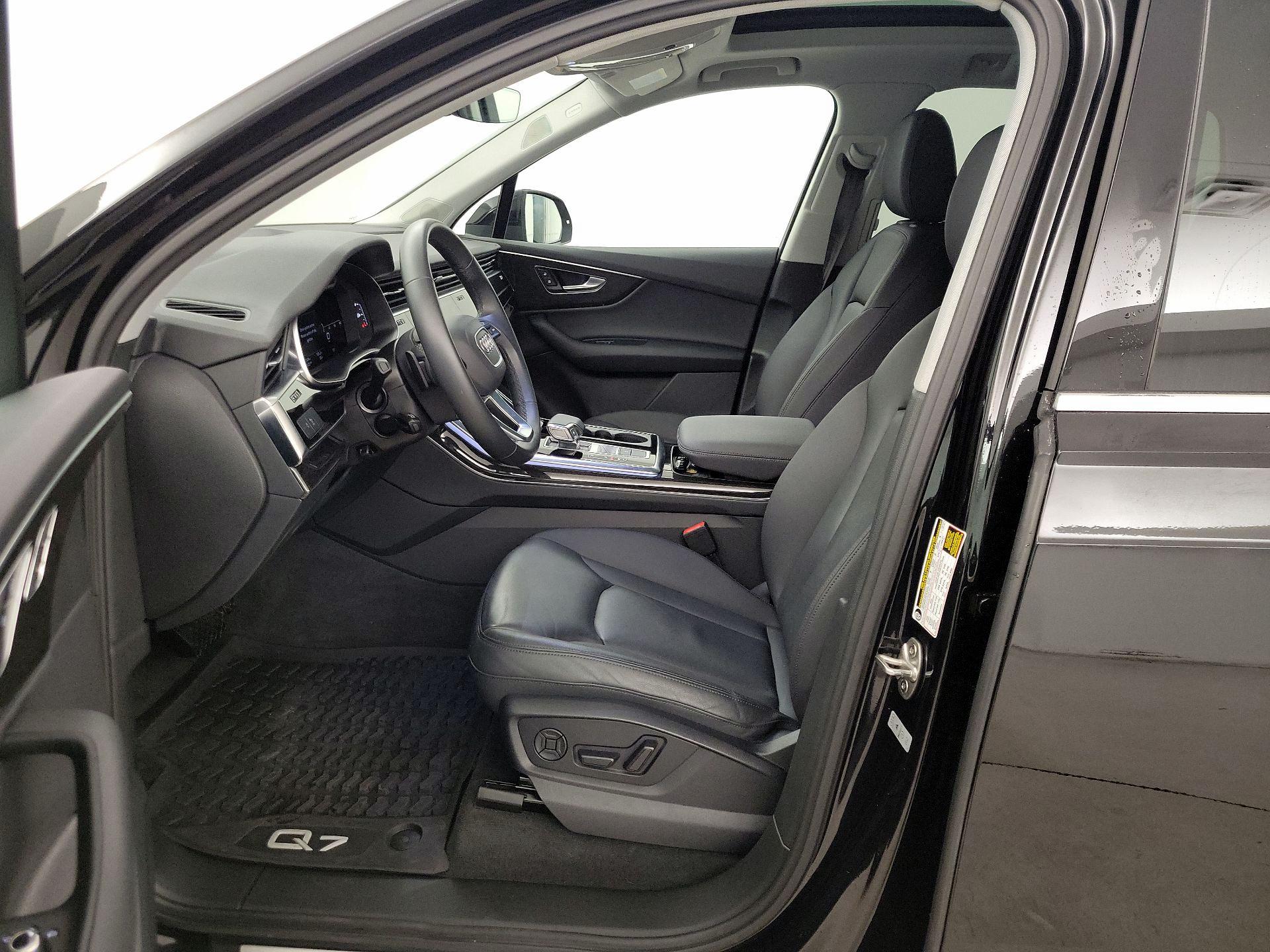 Thumbnail: 2022 Audi Q7 - 11