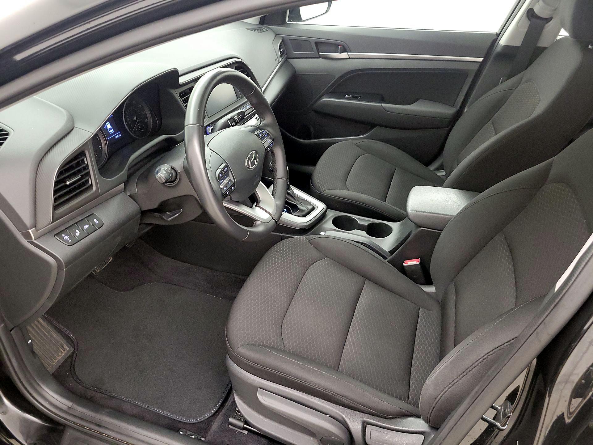 Thumbnail: 2020 Hyundai Elantra - 11