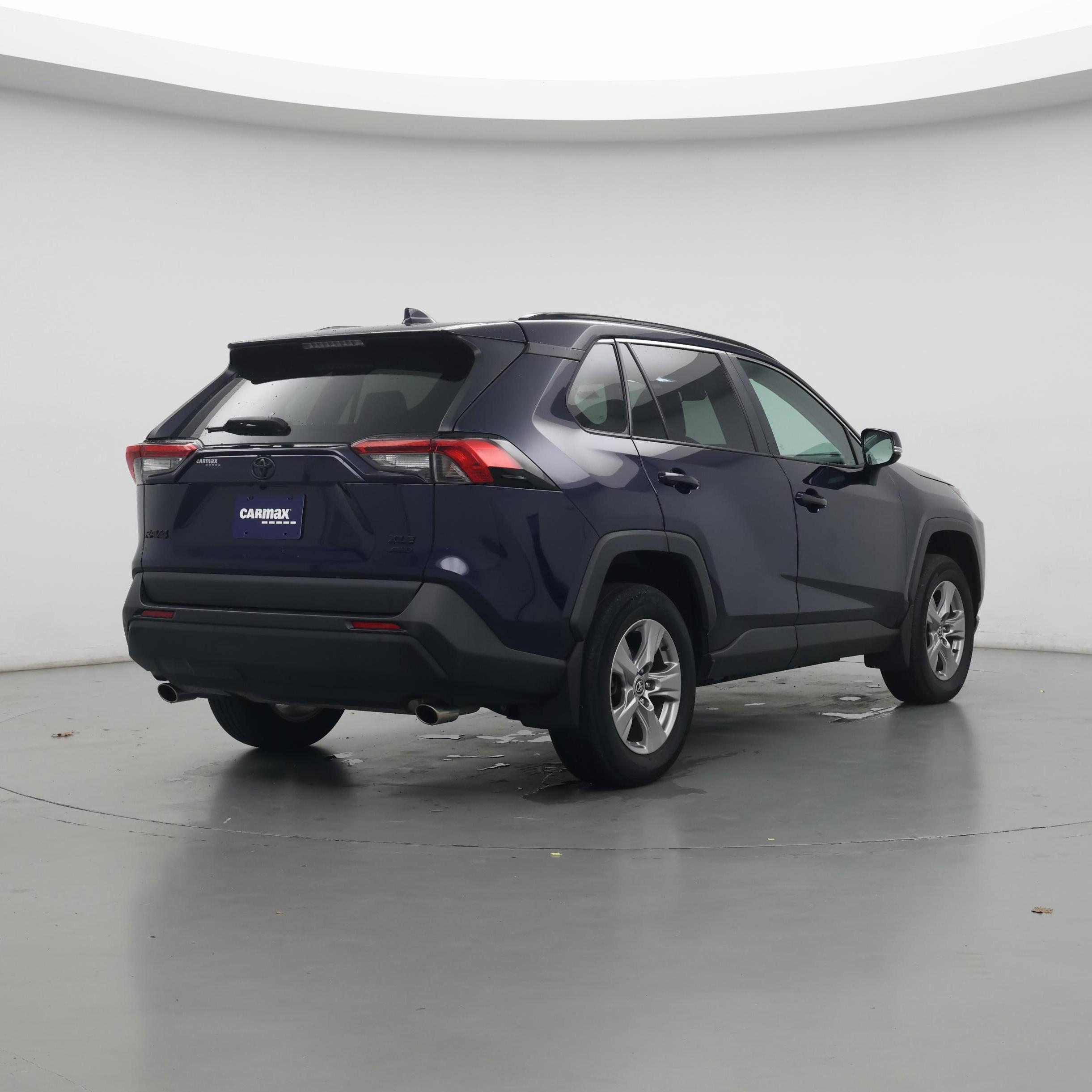Thumbnail: 2022 Toyota RAV4 - 8
