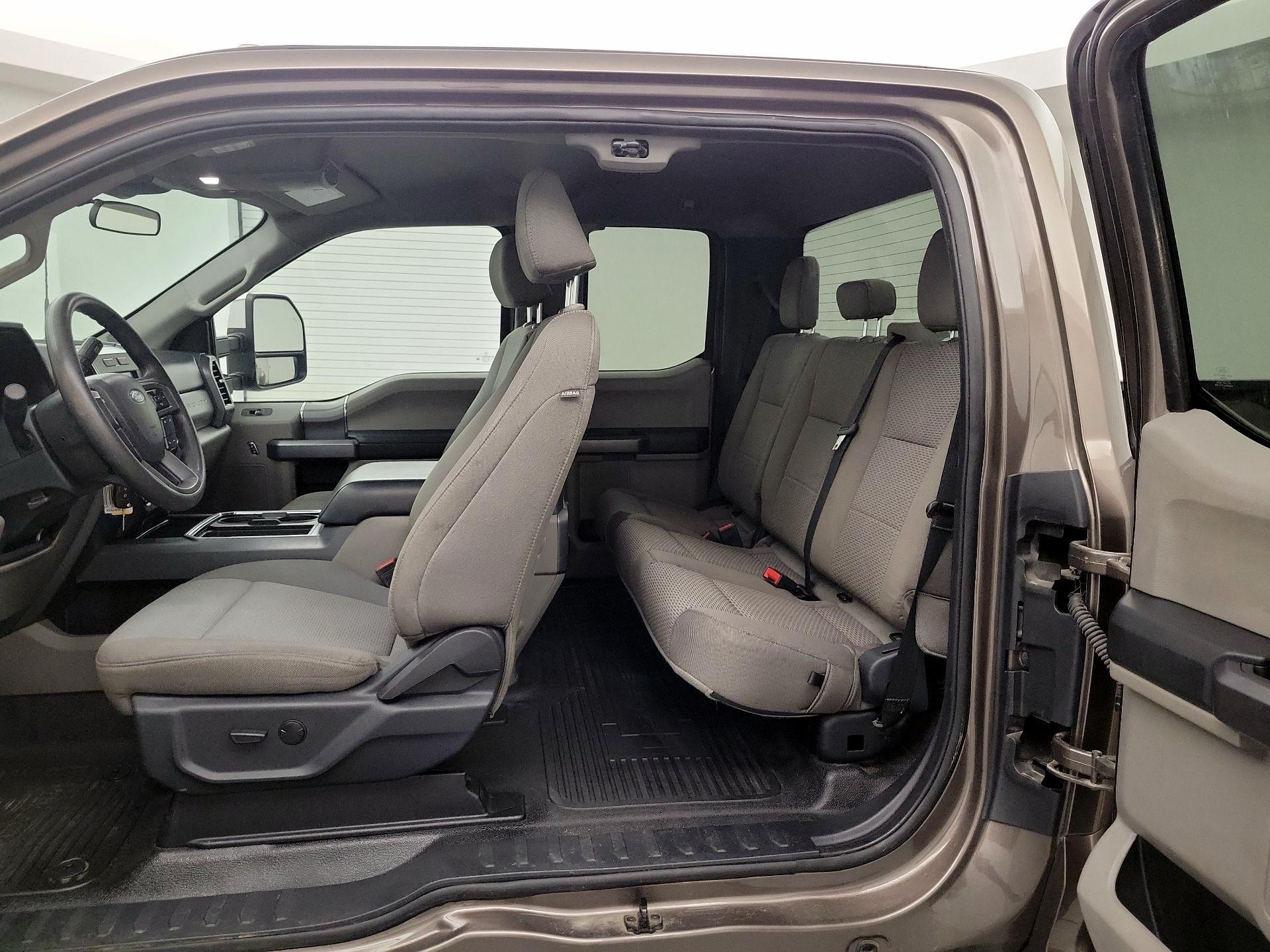 Thumbnail: 2022 Ford F-350 - 16