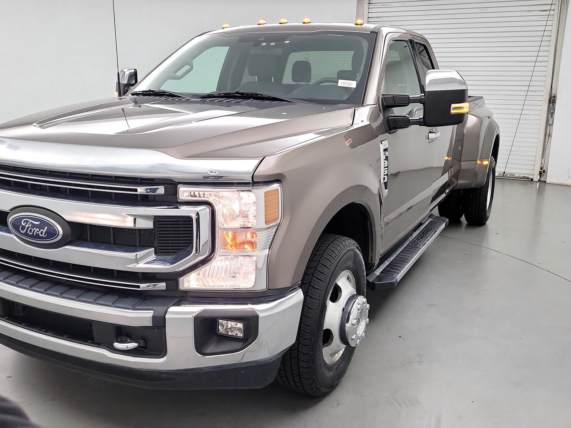 Thumbnail: 2022 Ford F-350 - 3