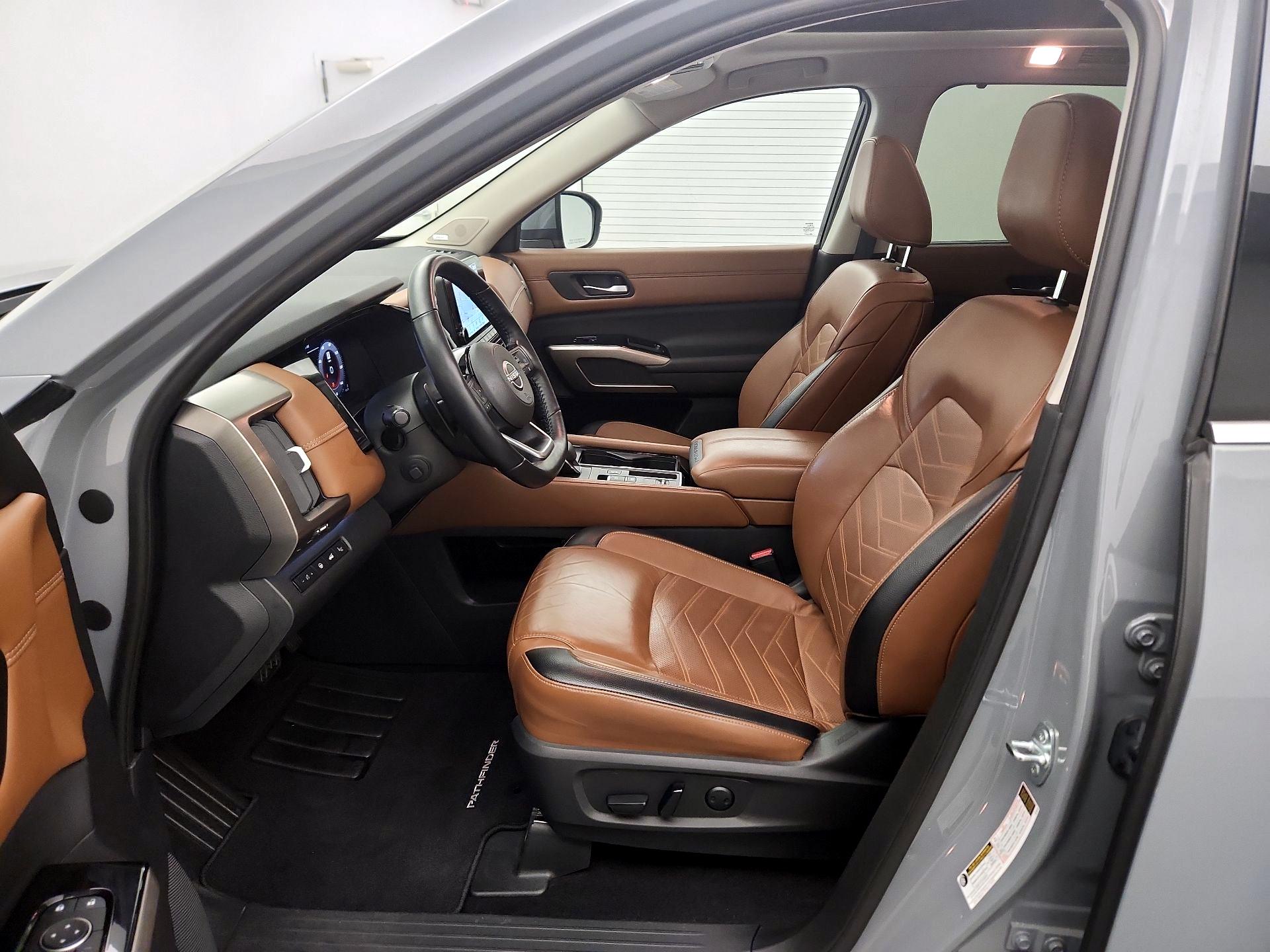 Thumbnail: 2022 Nissan Pathfinder - 11