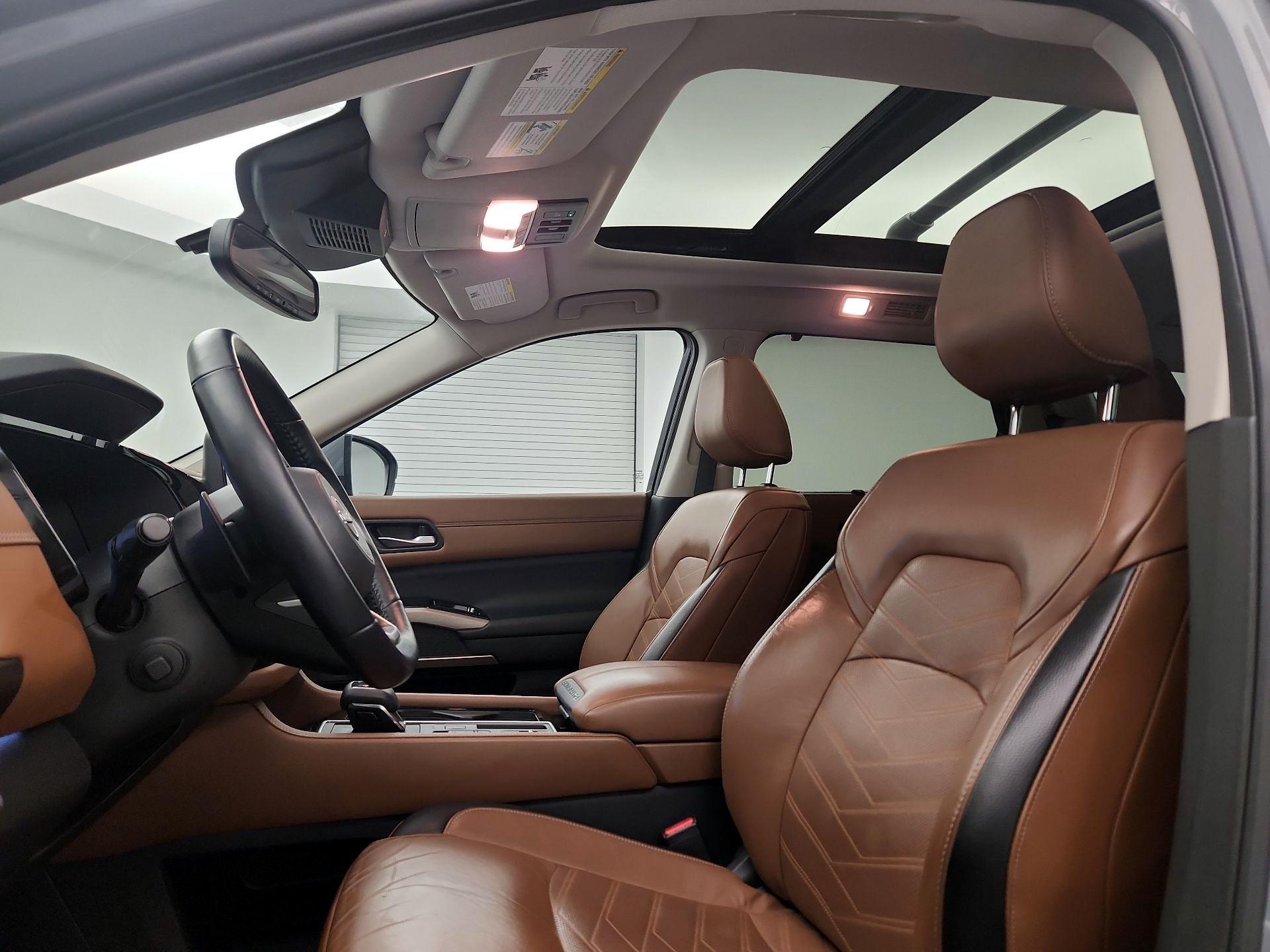 Thumbnail: 2022 Nissan Pathfinder - 20