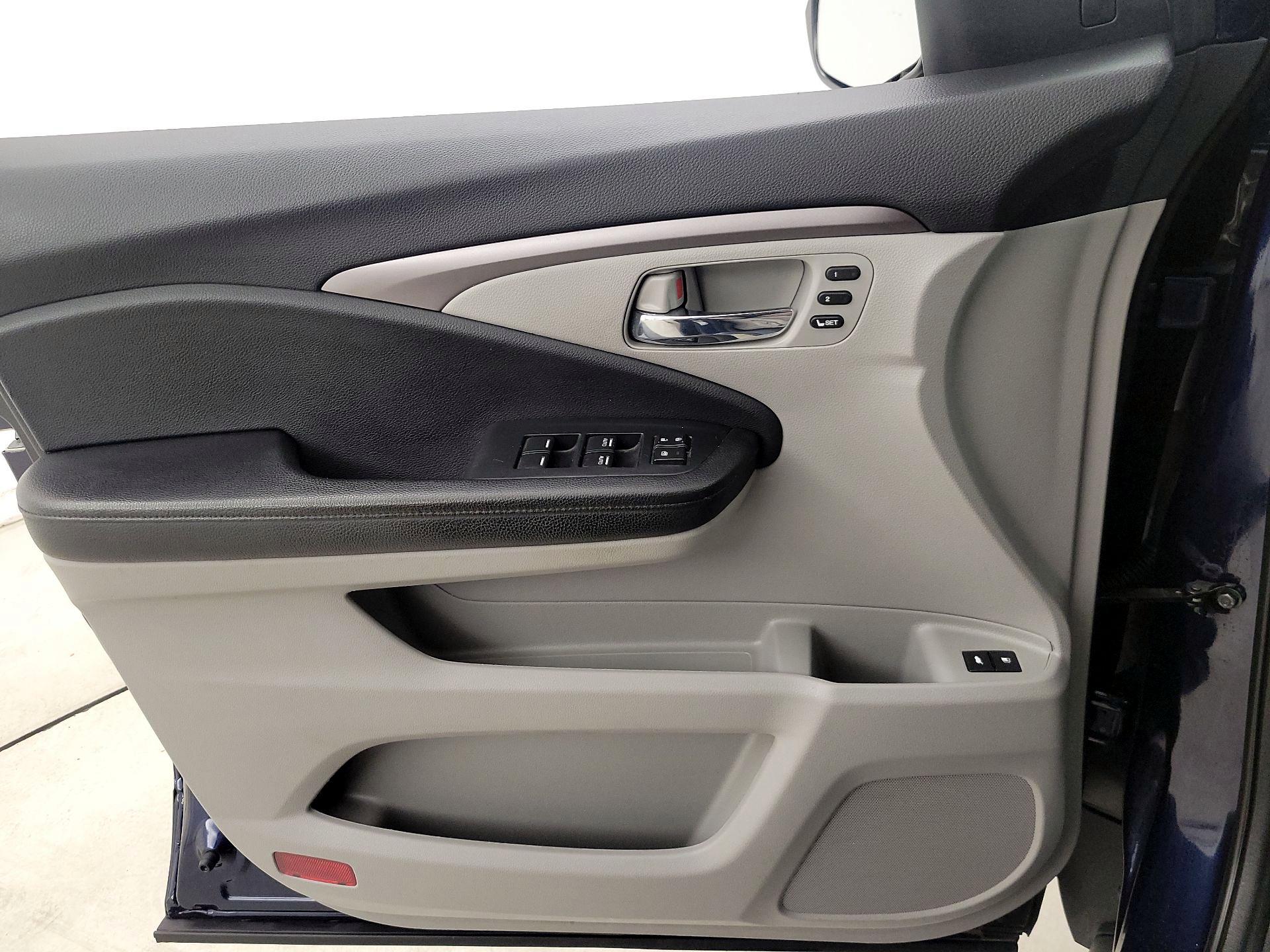 Thumbnail: 2022 Honda Pilot - 12