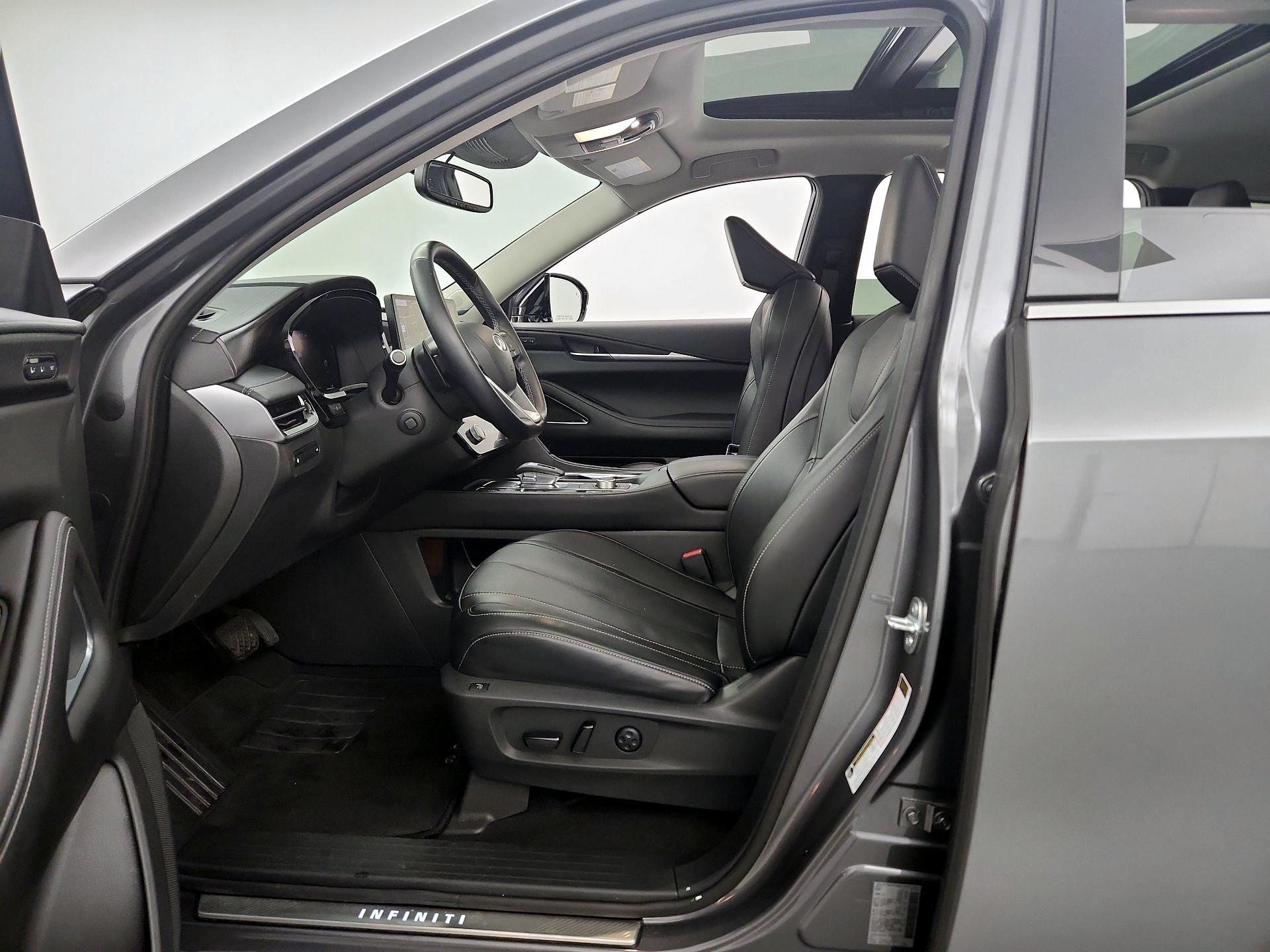 Thumbnail: 2022 INFINITI QX60 - 11