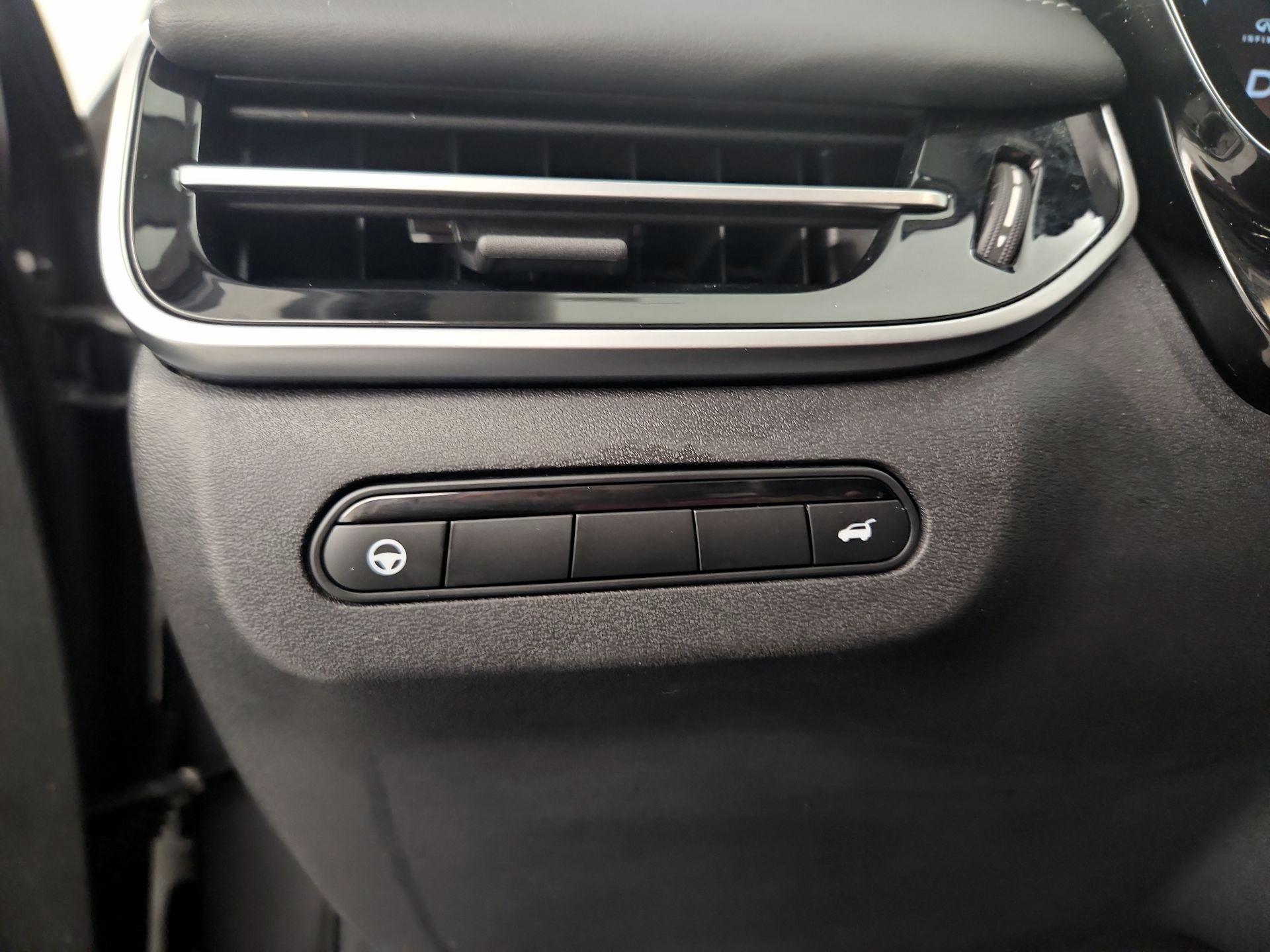 Thumbnail: 2022 INFINITI QX60 - 13