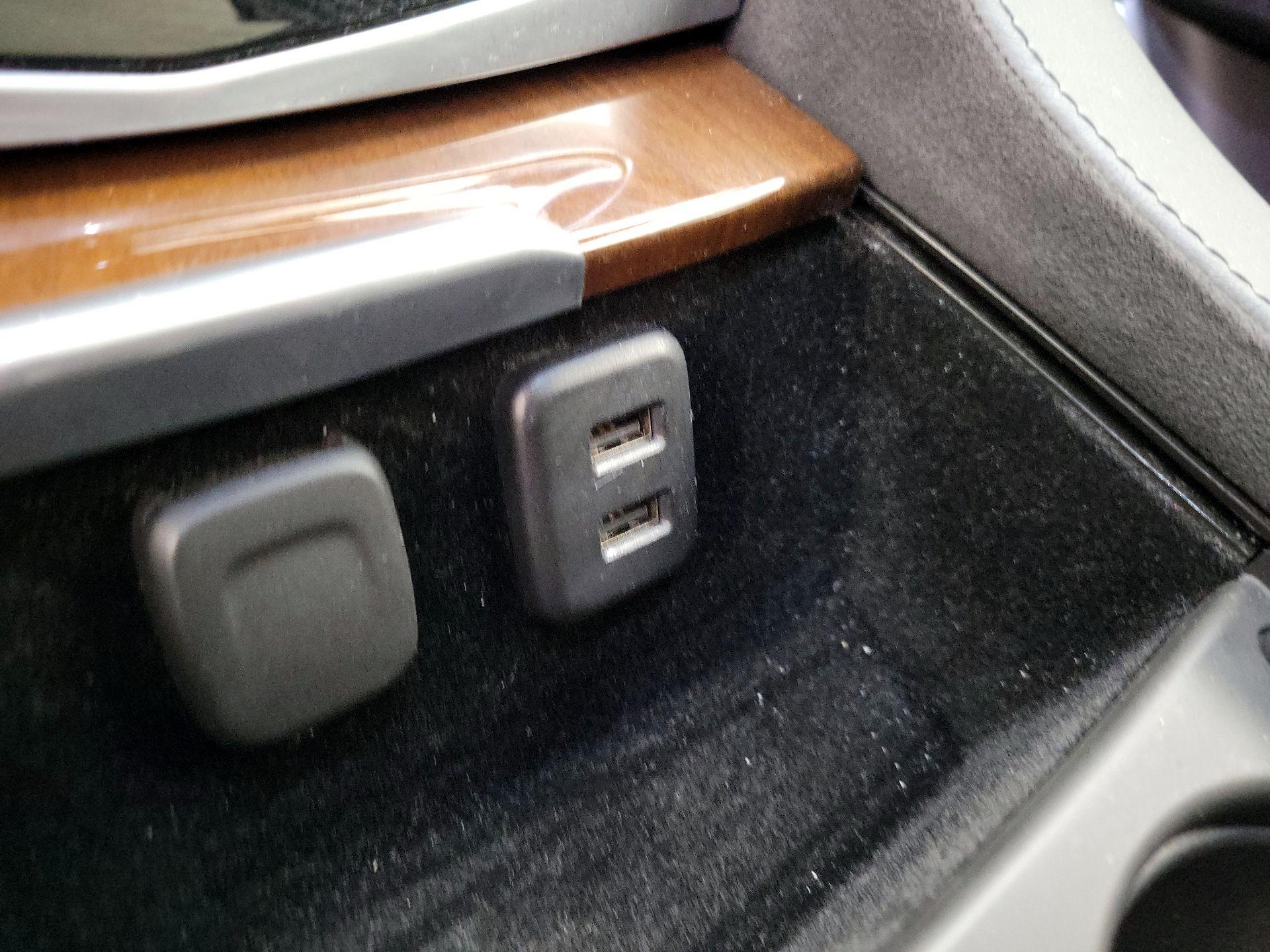 Thumbnail: 2020 Cadillac Escalade - 18