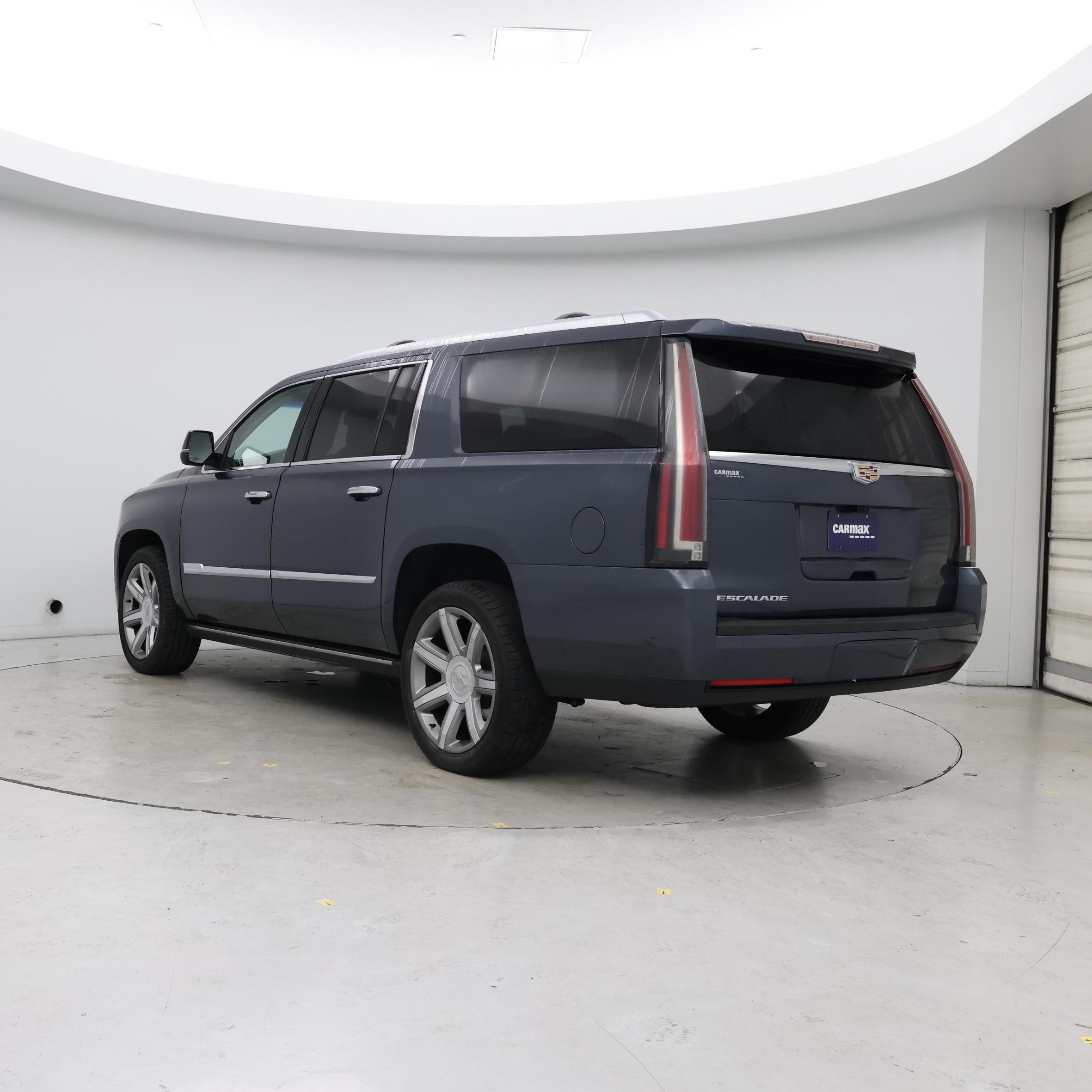 Thumbnail: 2020 Cadillac Escalade - 2