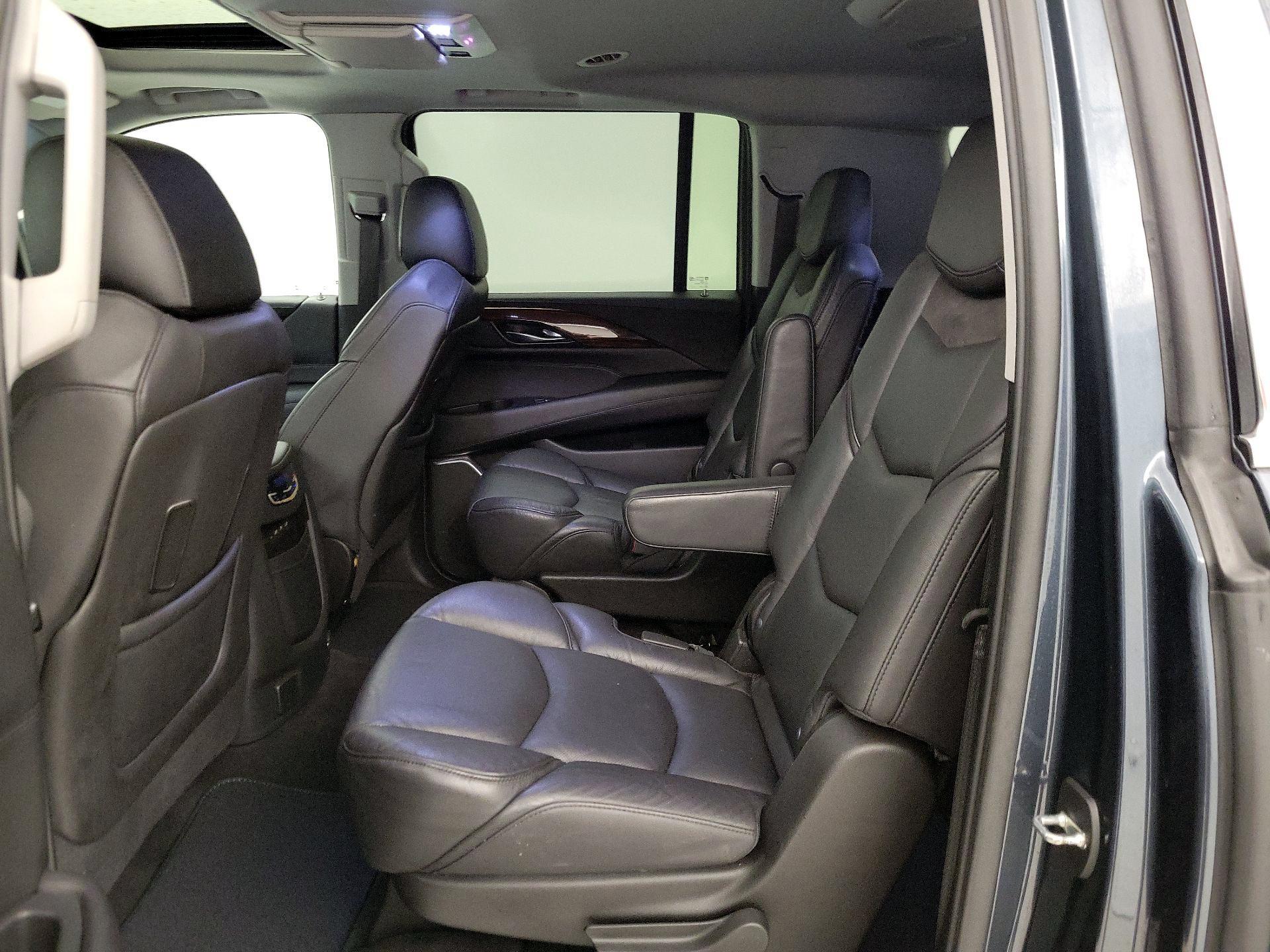 Thumbnail: 2020 Cadillac Escalade - 20