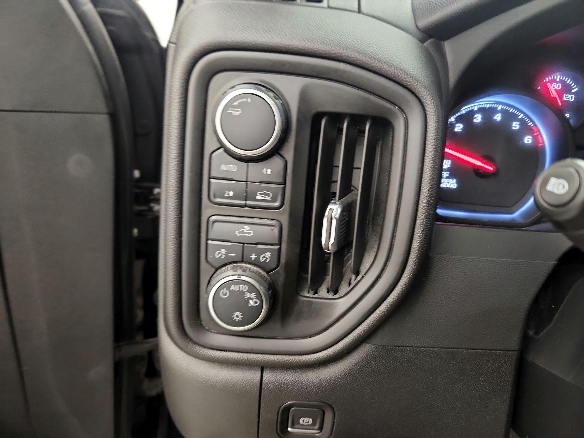 Thumbnail: 2023 Chevrolet Silverado 1500 - 13
