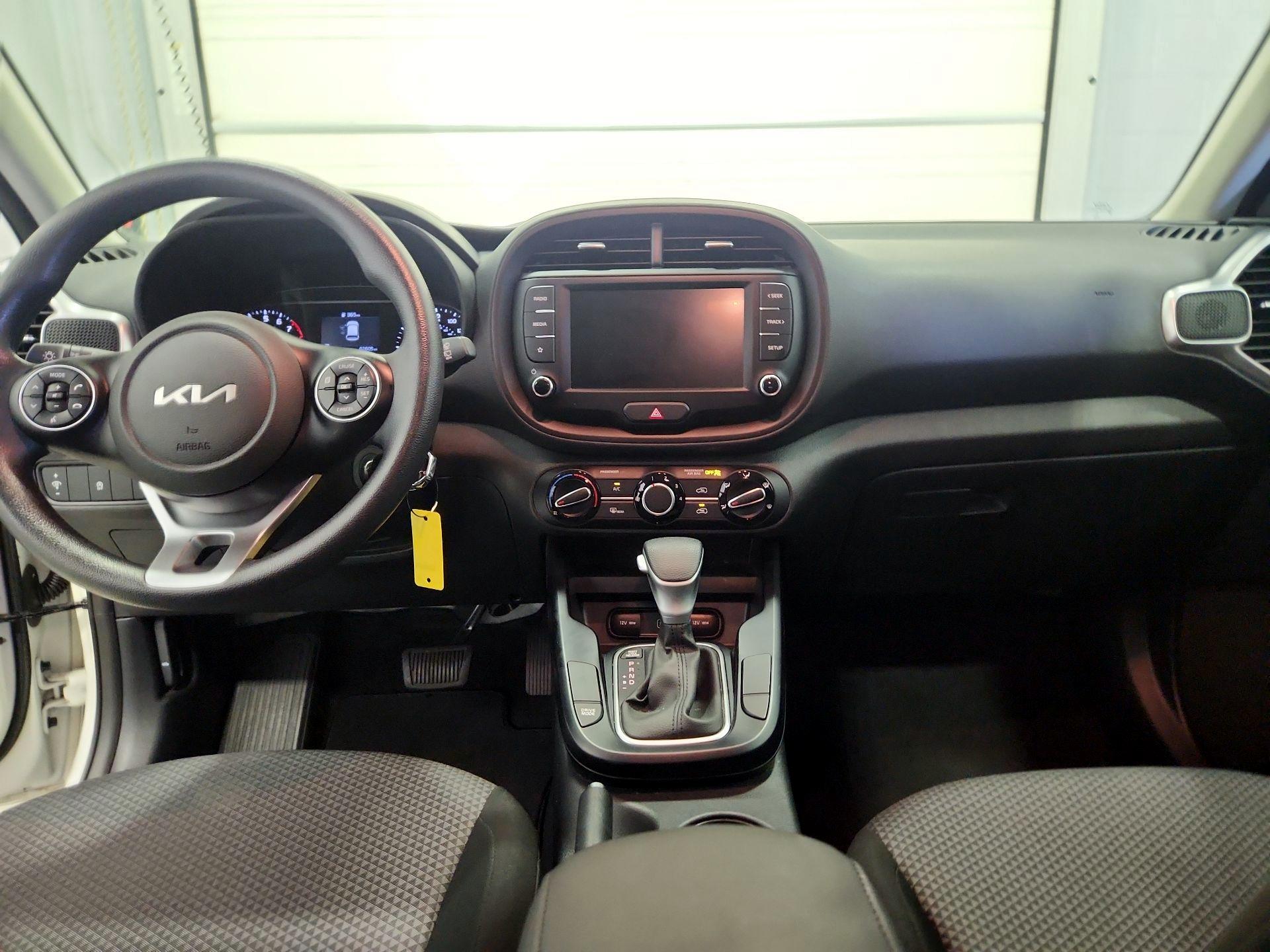Thumbnail: 2022 Kia Soul - 9