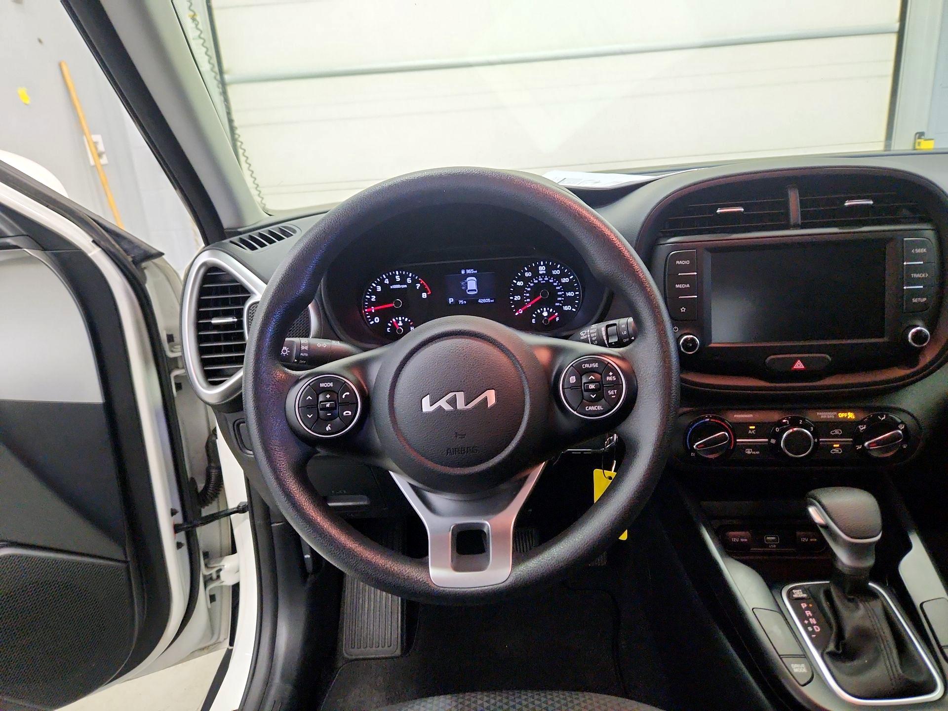 Thumbnail: 2022 Kia Soul - 10