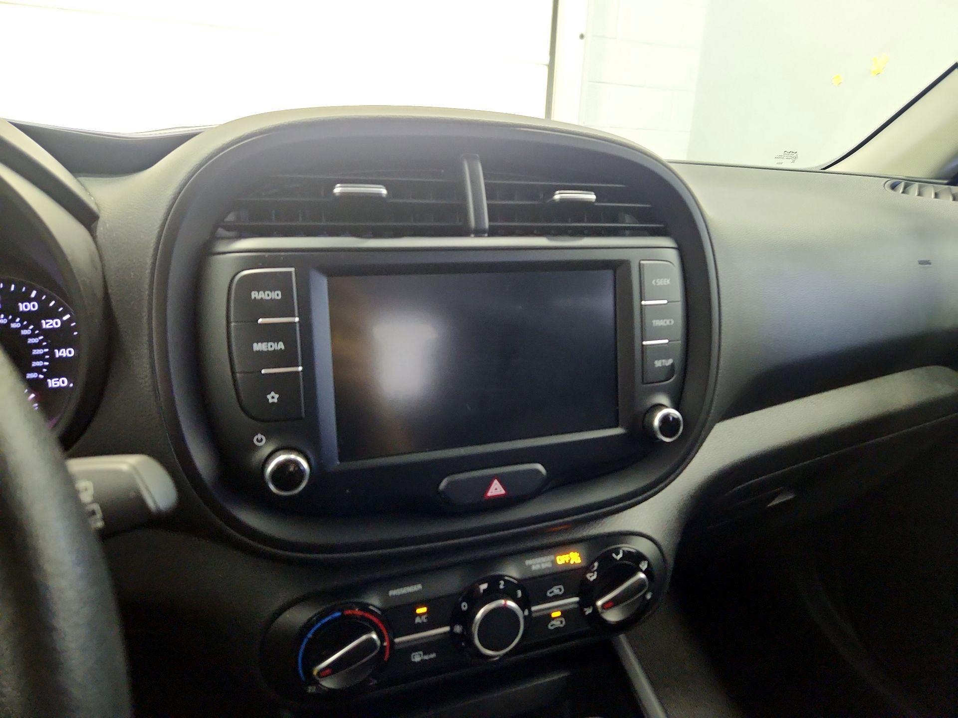Thumbnail: 2022 Kia Soul - 14