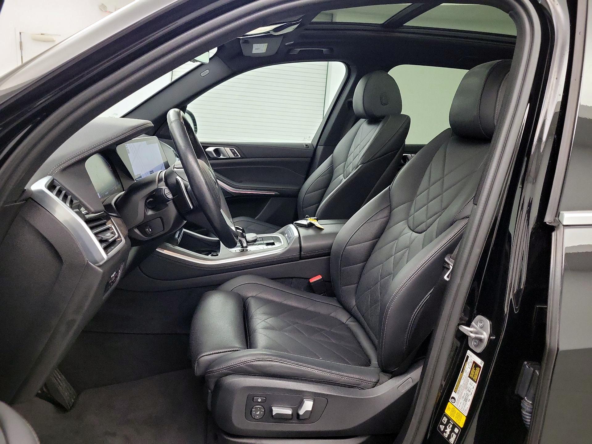 Thumbnail: 2023 BMW X5 - 11