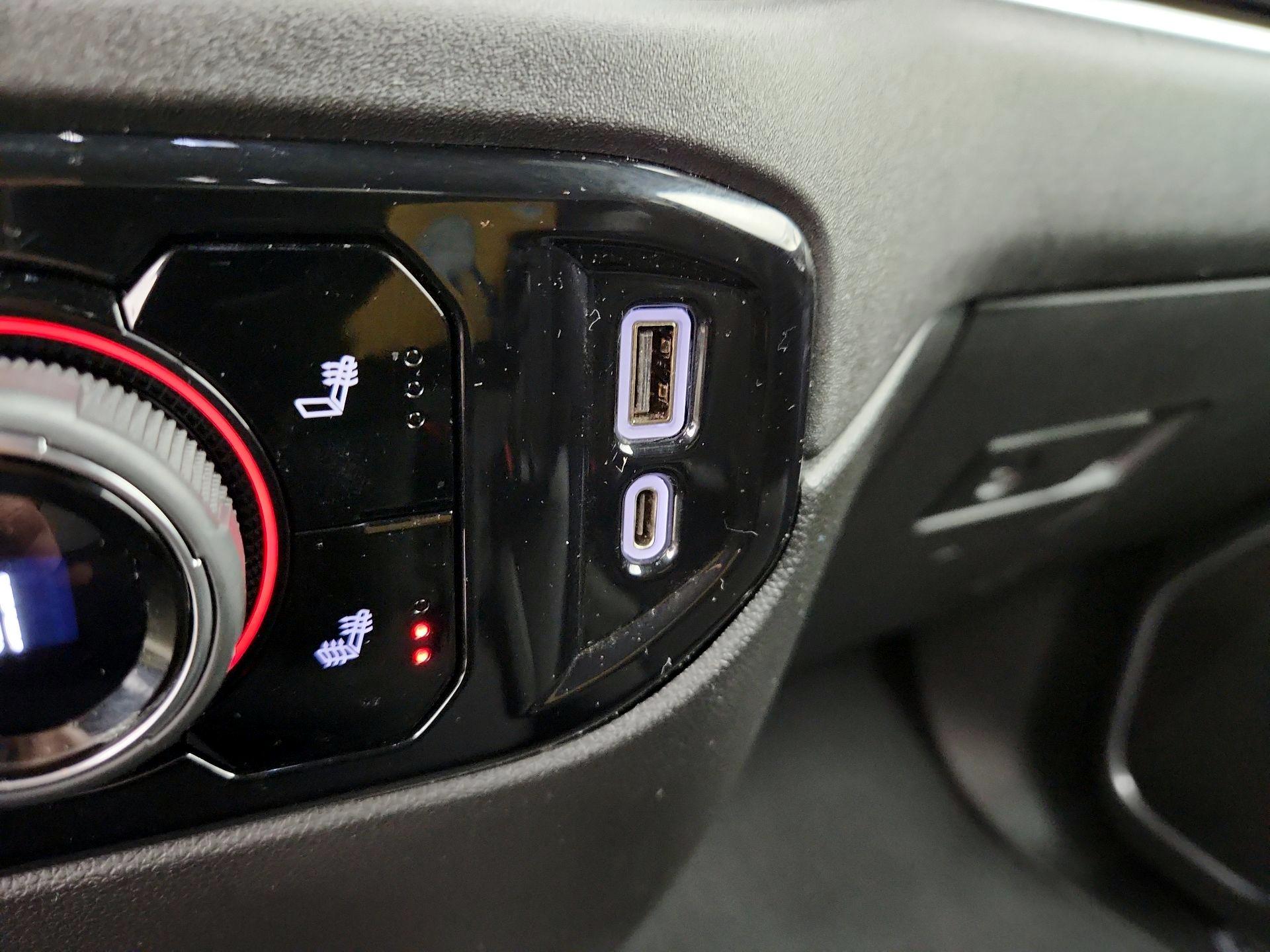 Thumbnail: 2022 Chevrolet Silverado 1500 - 18