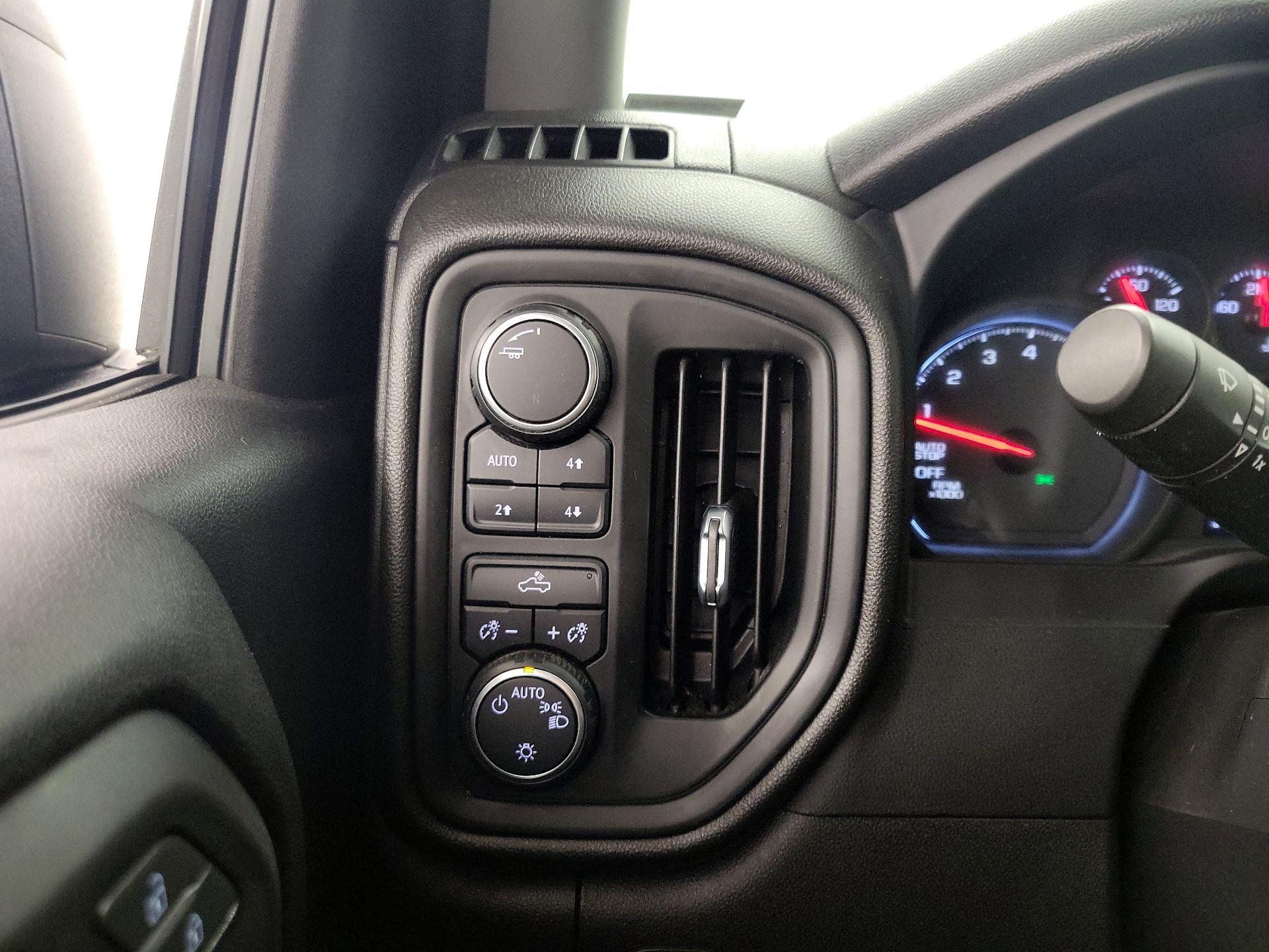 Thumbnail: 2022 Chevrolet Silverado 1500 - 13