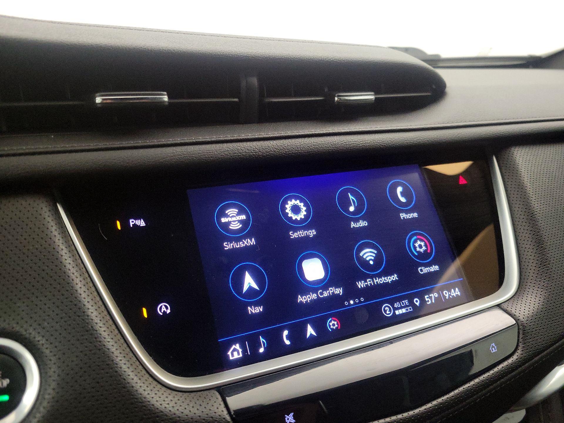 Thumbnail: 2022 Cadillac XT5 - 16