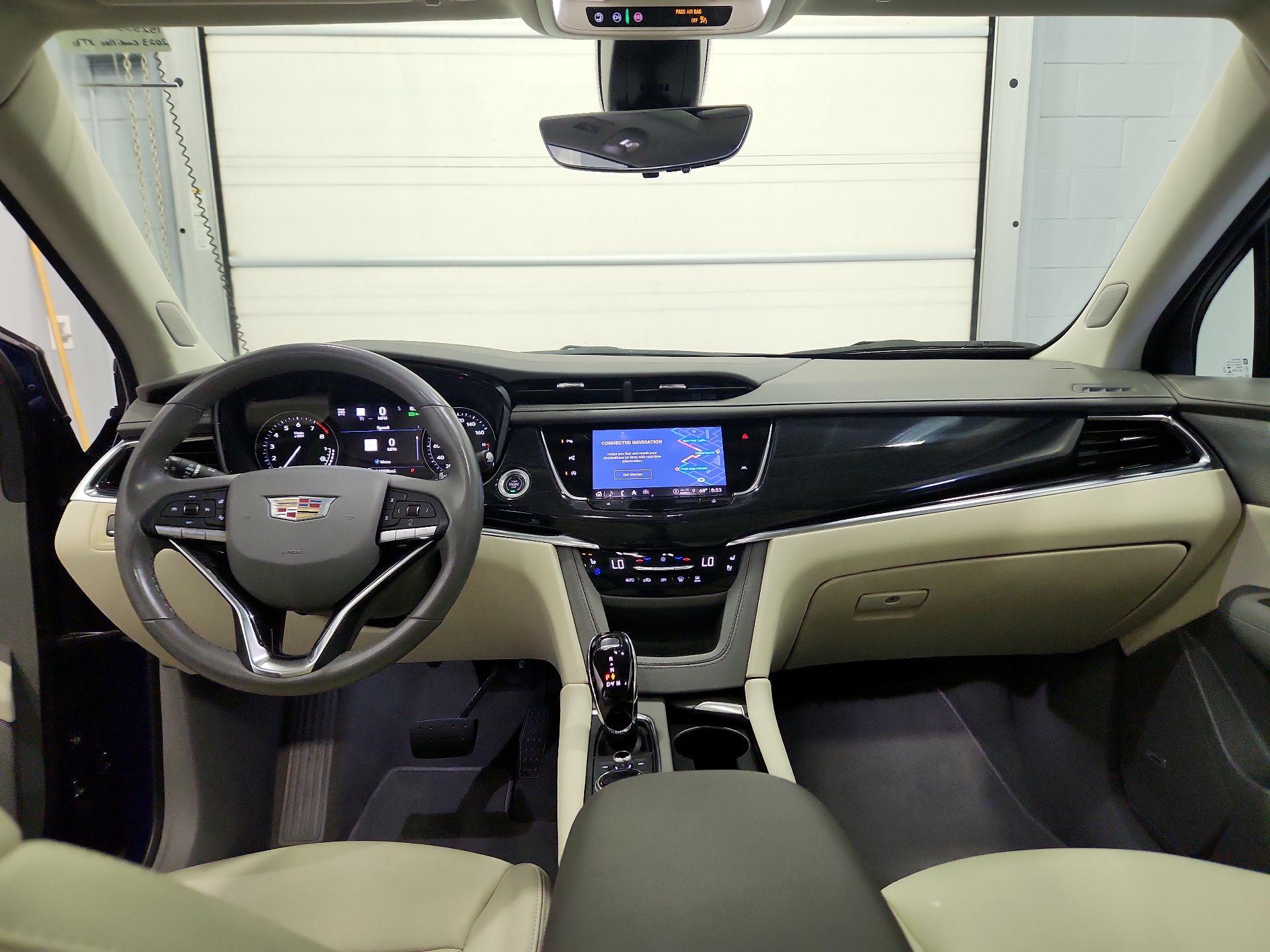 Thumbnail: 2023 Cadillac XT6 - 9
