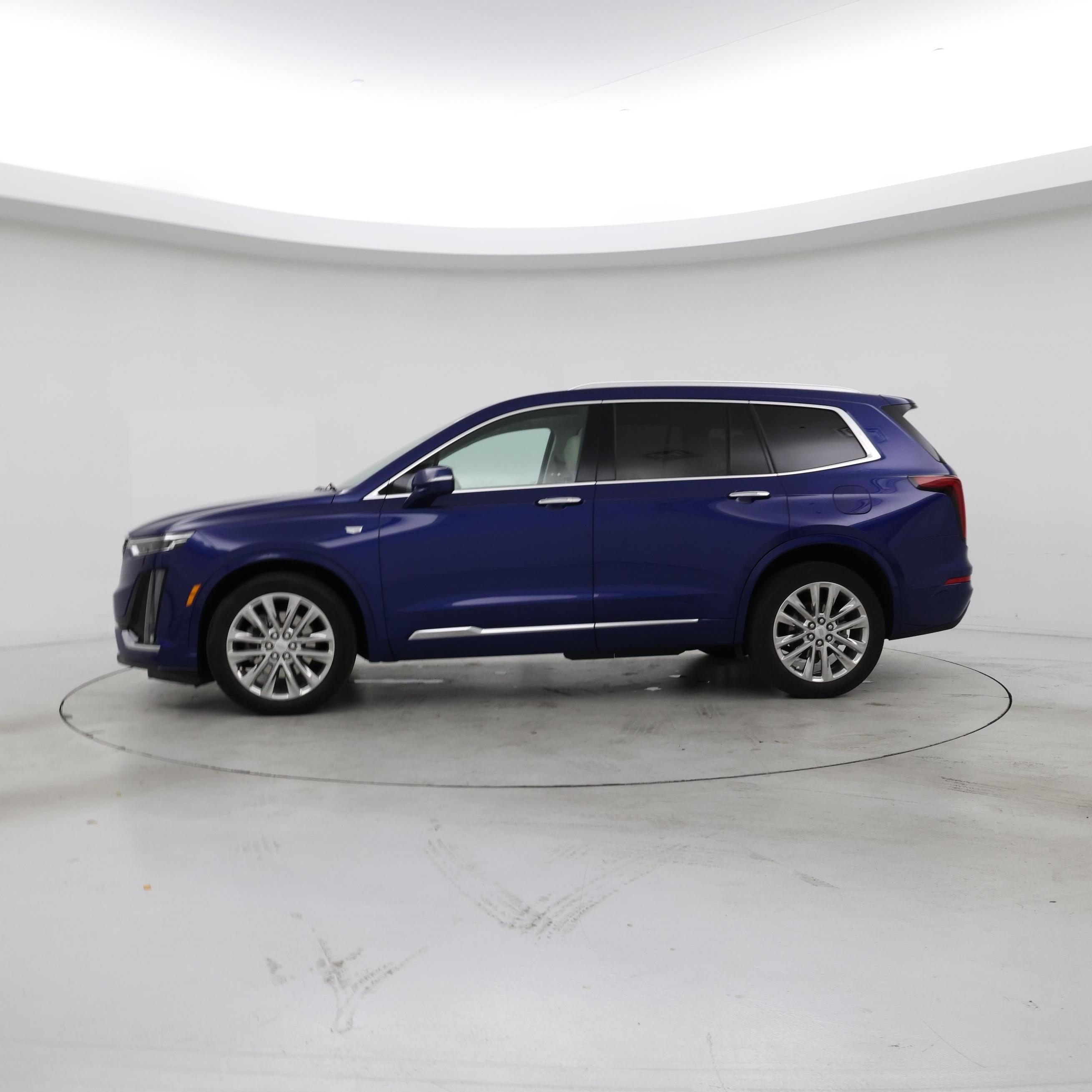Thumbnail: 2023 Cadillac XT6 - 3