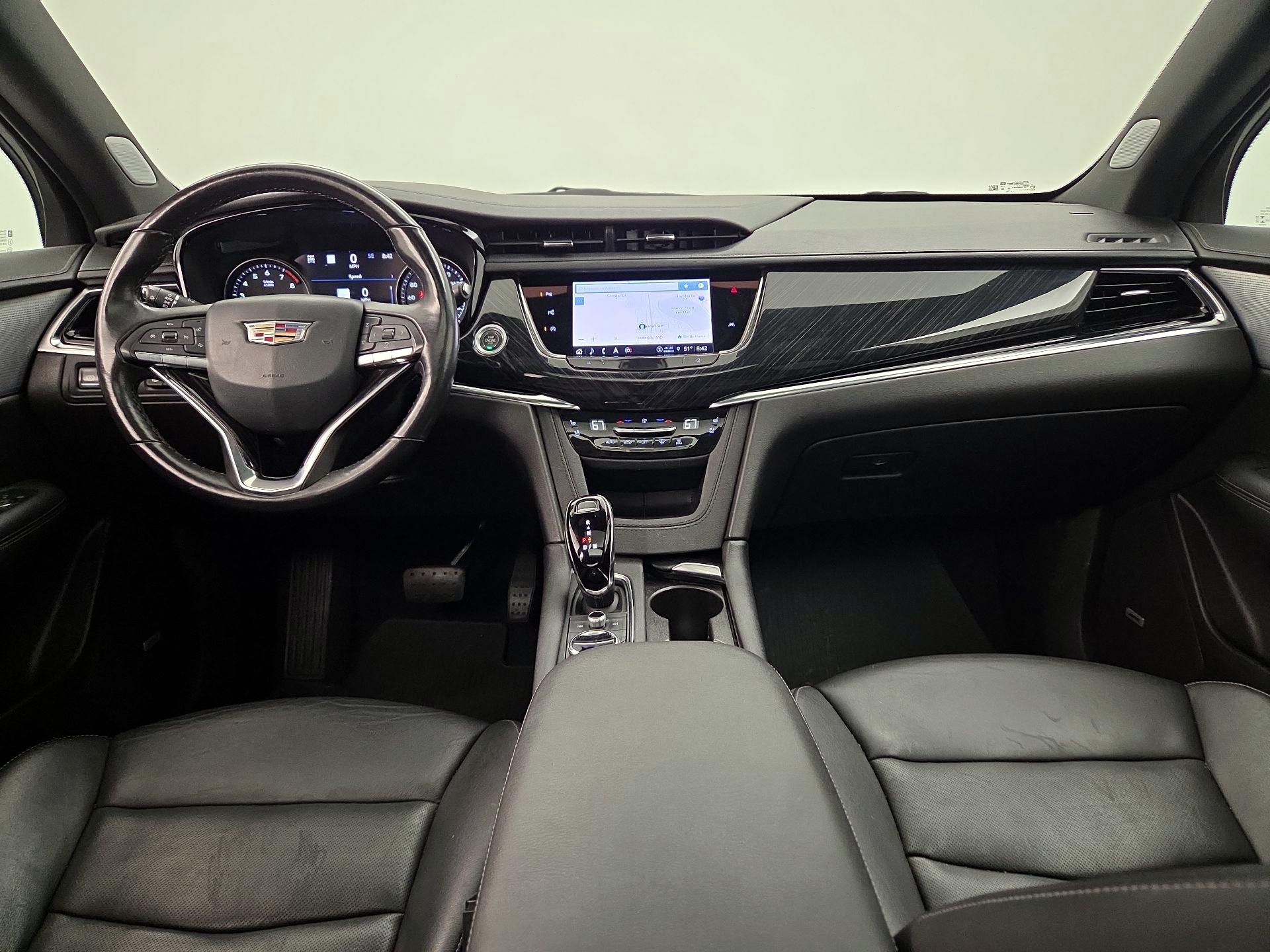 Thumbnail: 2022 Cadillac XT6 - 9
