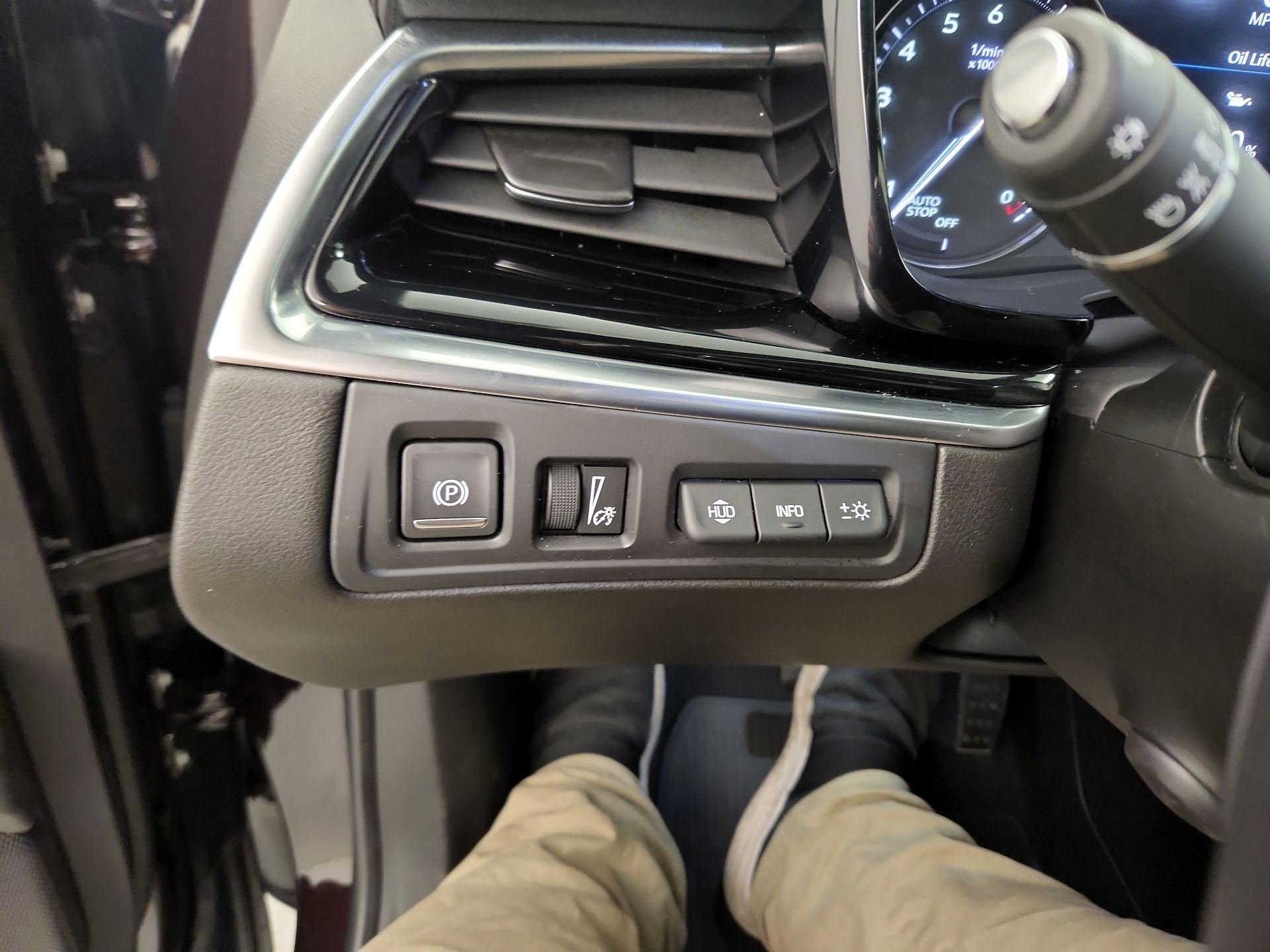 Thumbnail: 2021 Cadillac XT6 - 13