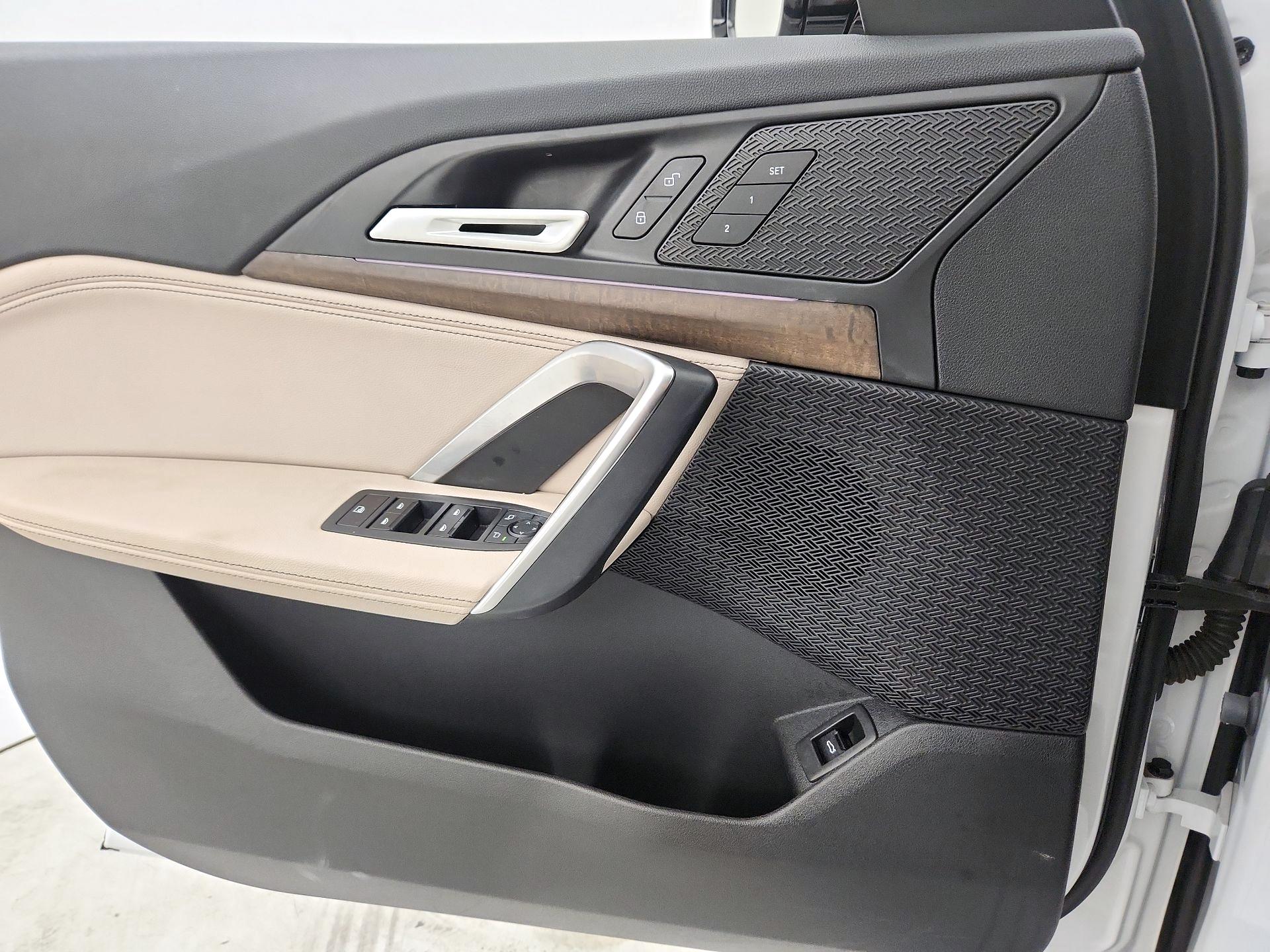 Thumbnail: 2023 BMW X1 - 12