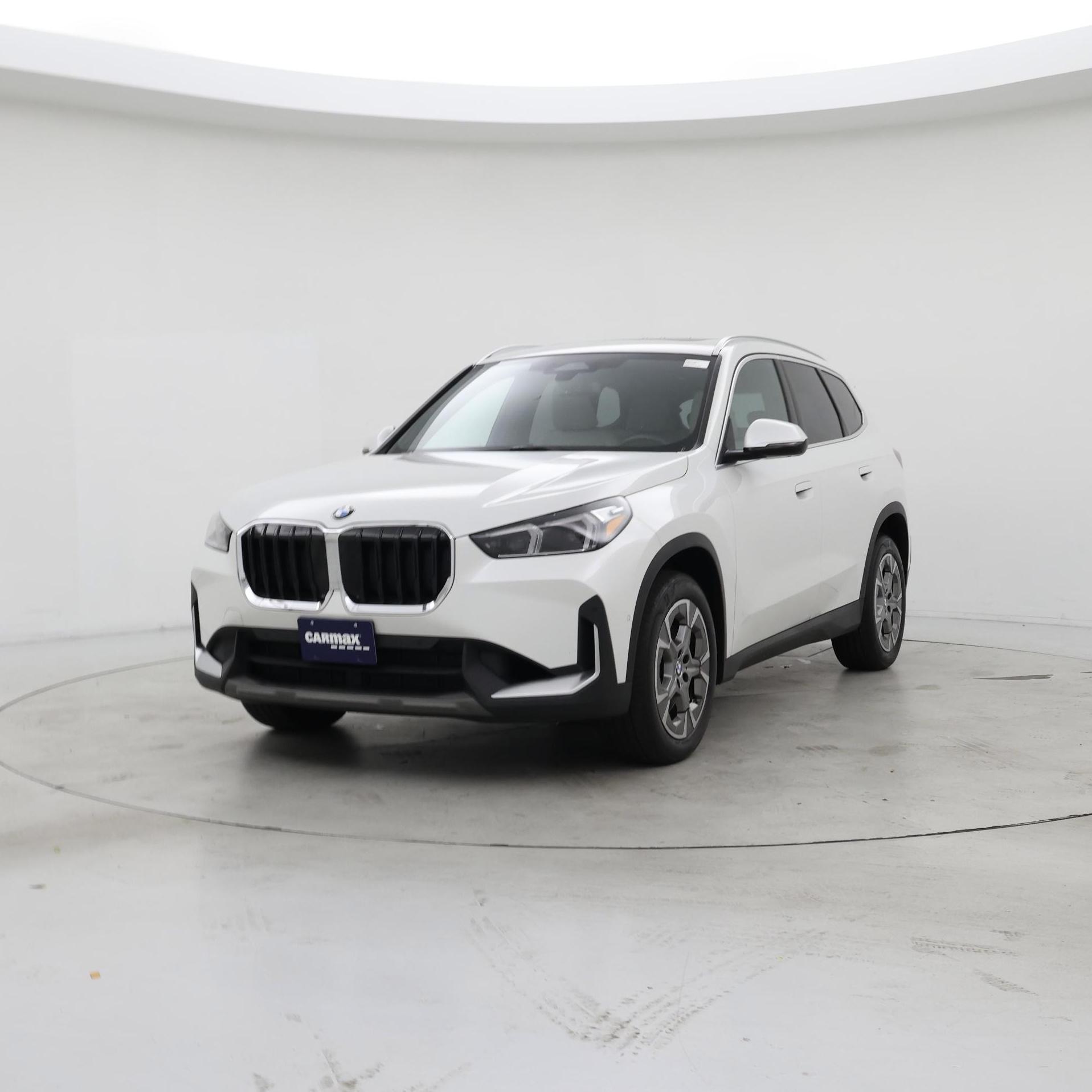 Thumbnail: 2023 BMW X1 - 4
